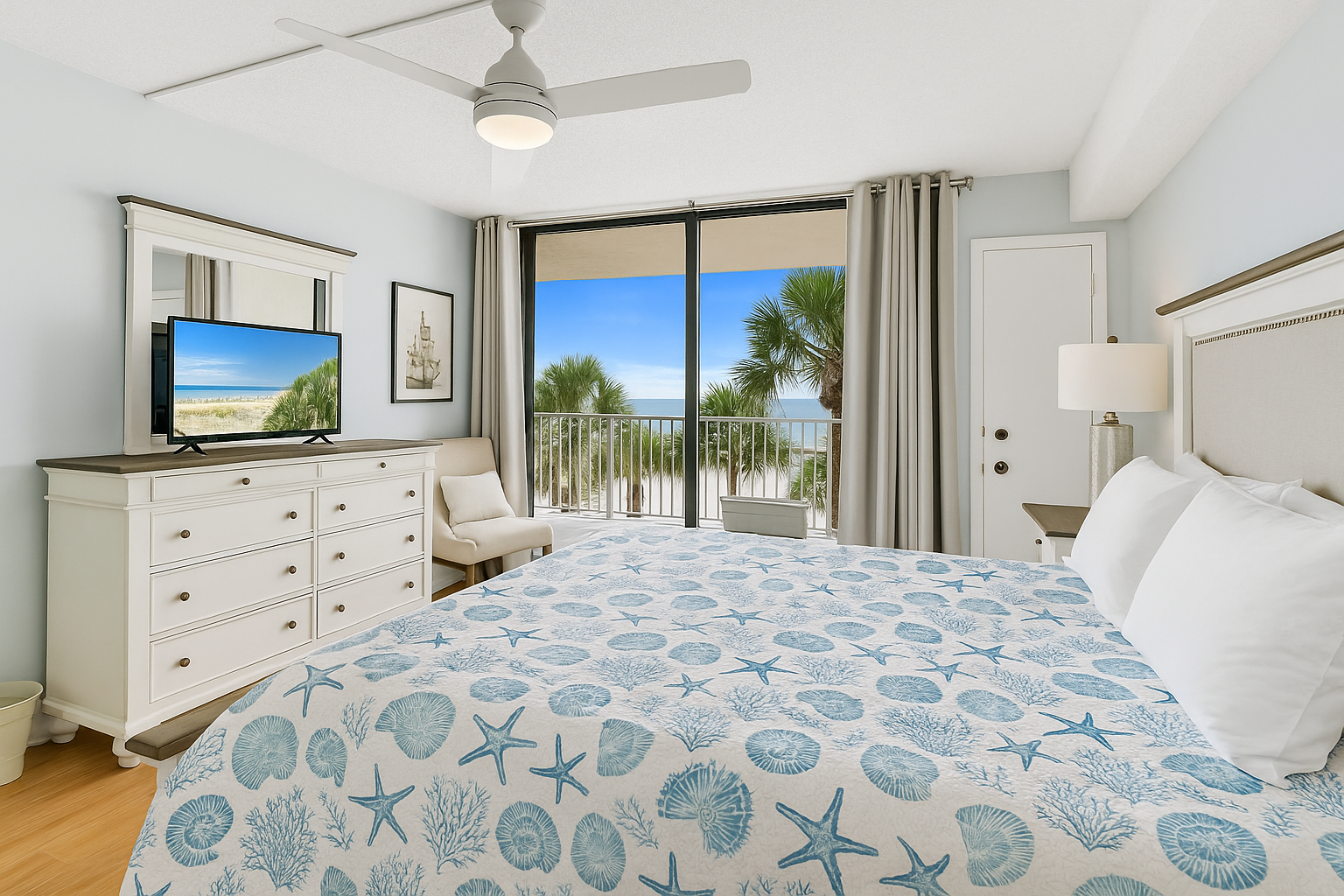 Master bedroom King bed Gulf front