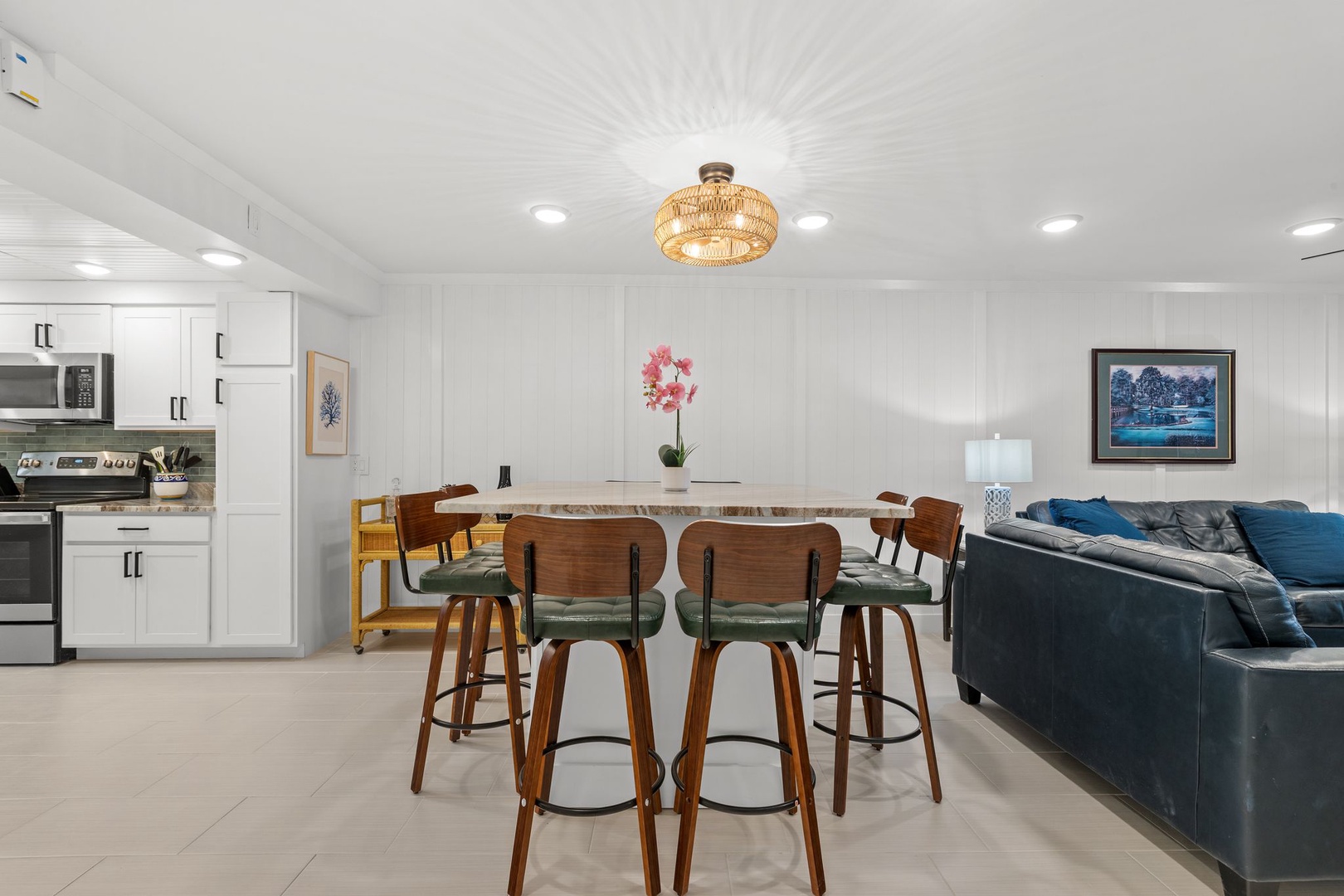 Dining Island