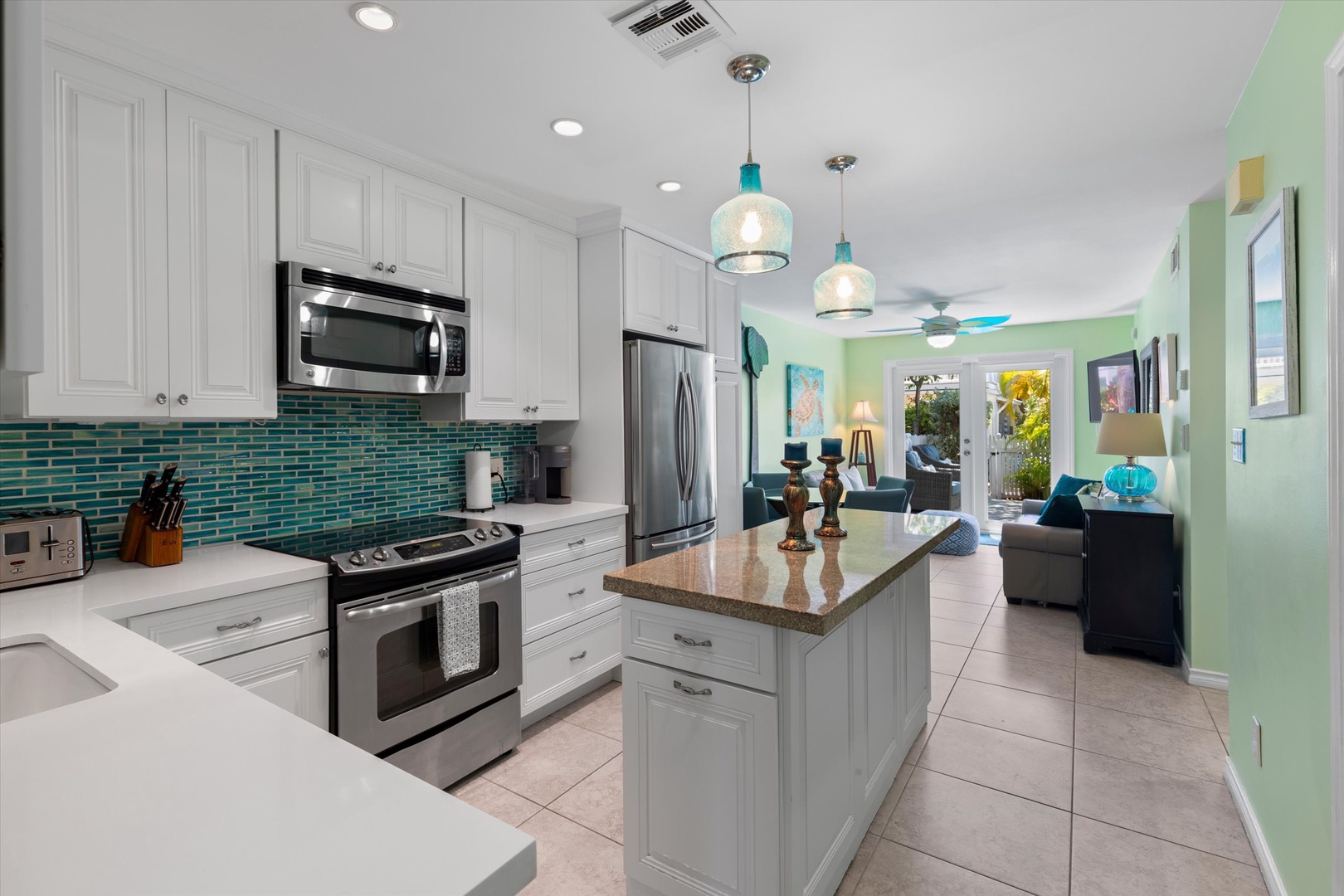 Full Kitchen