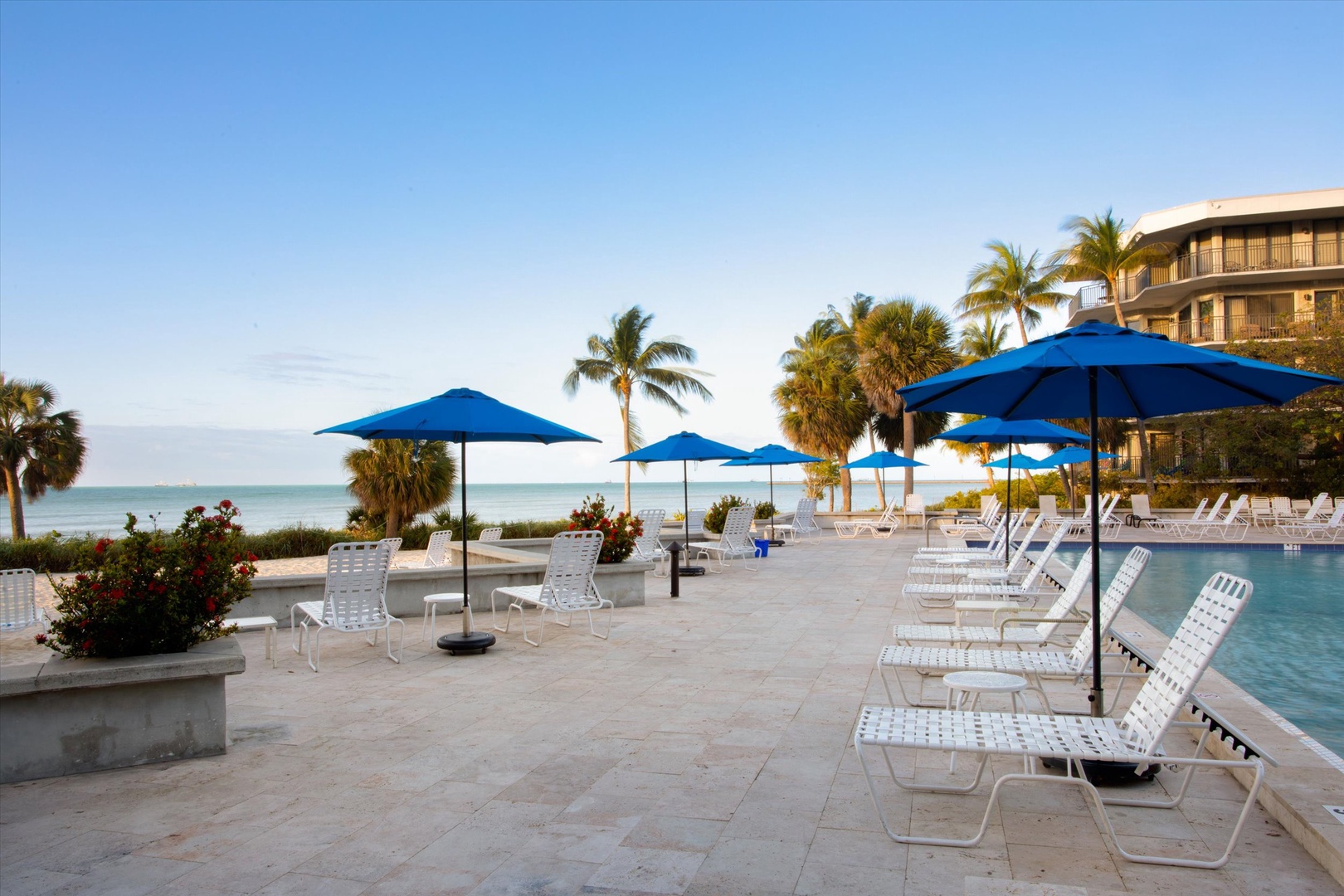 Large, Shared Pool Vista Fresco at 1800 Atlantic