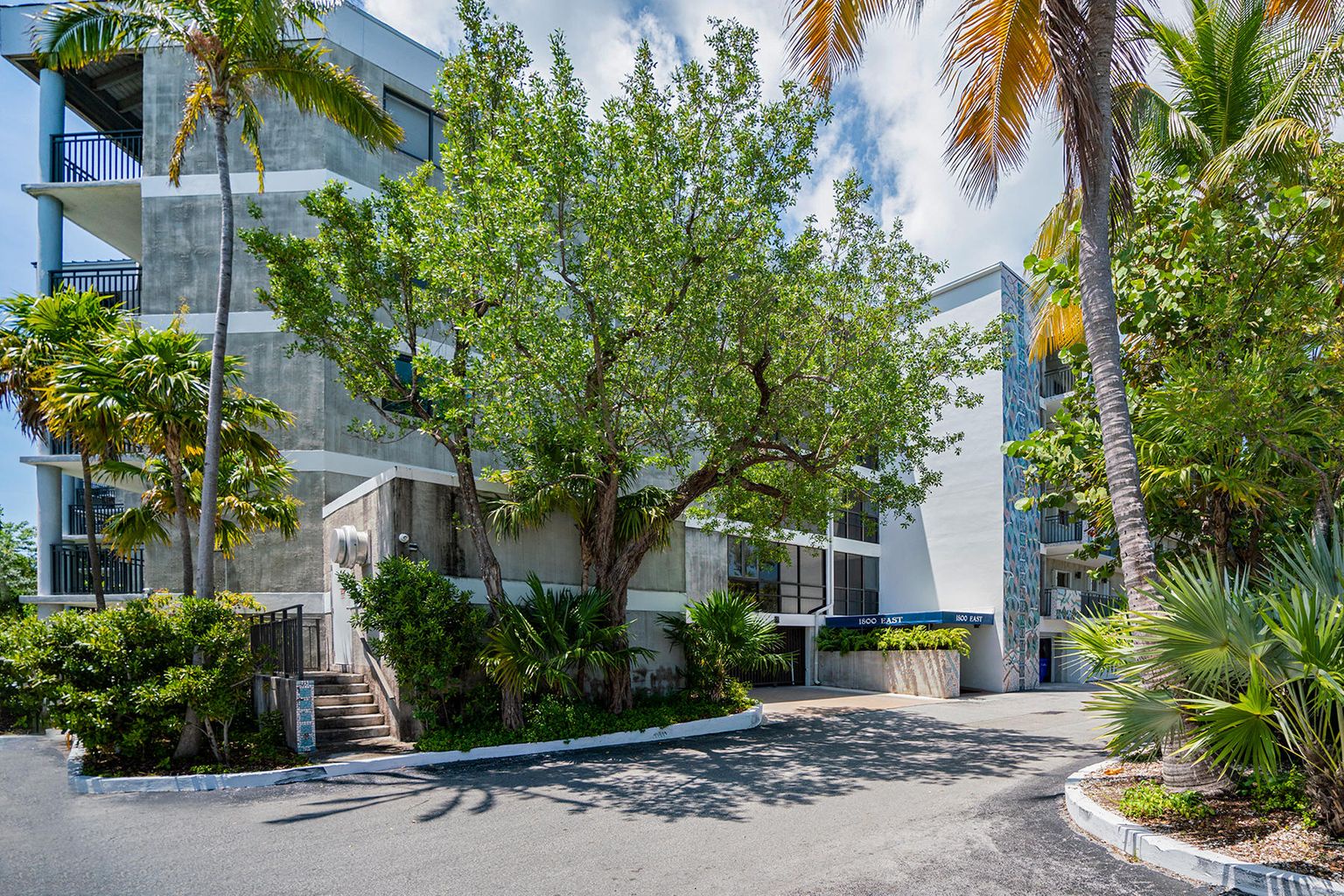 Vehicle Entry Key West's Crown Jewel at 1800 Atlantic