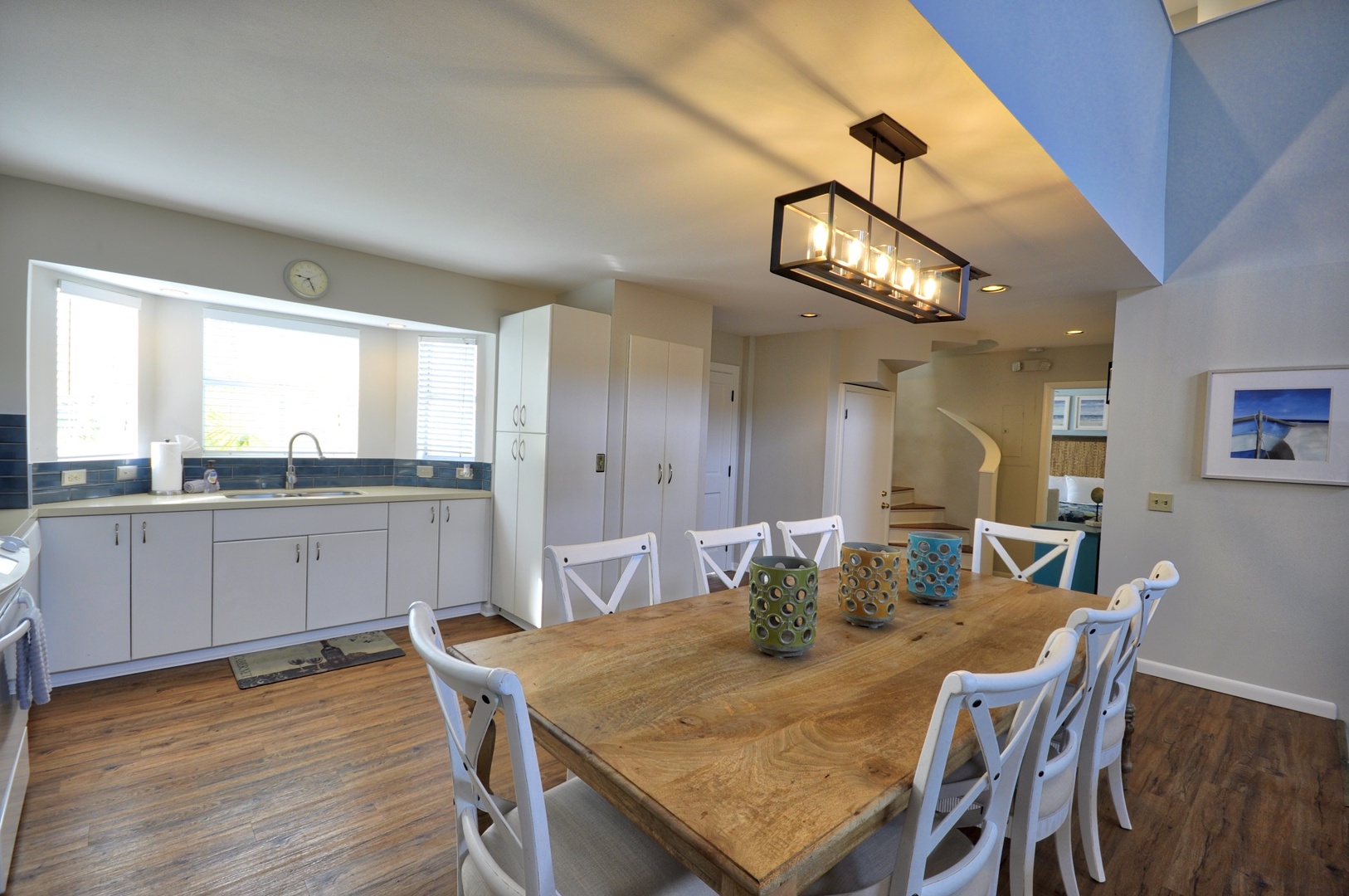 Dining area in kitchen Duval Square Penthouse