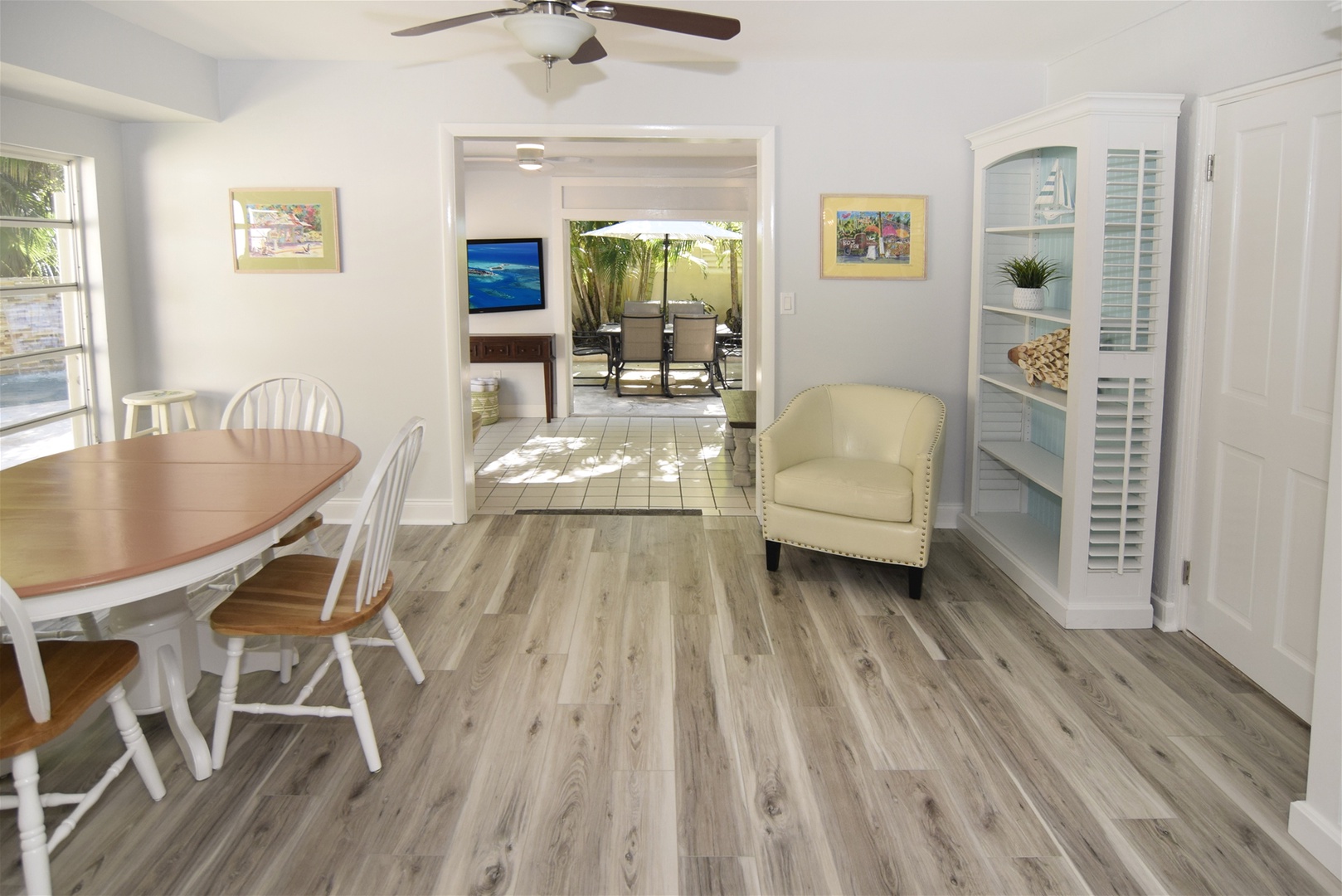 dining-tvroom