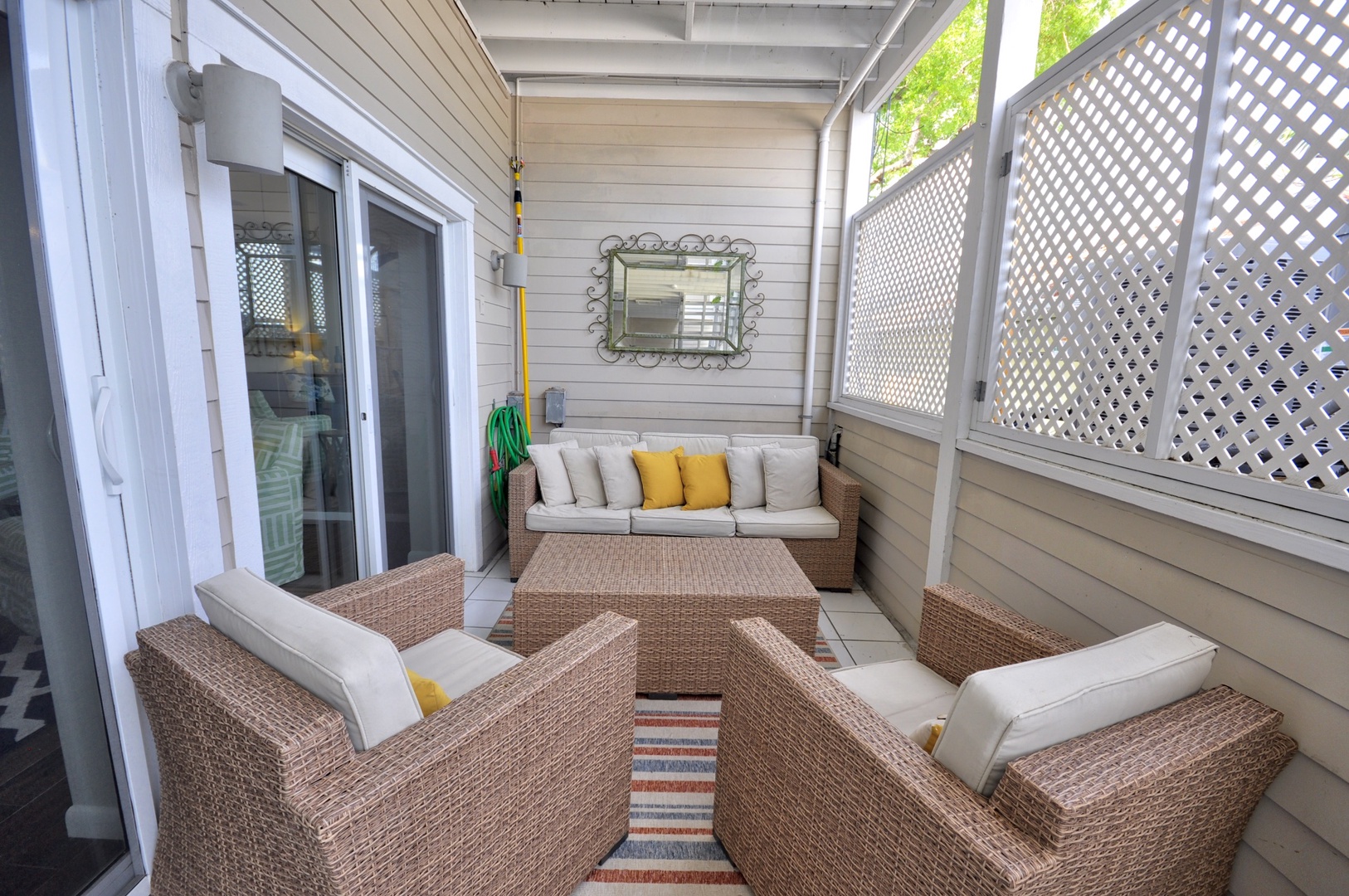 Private Patio Duval Square Penthouse