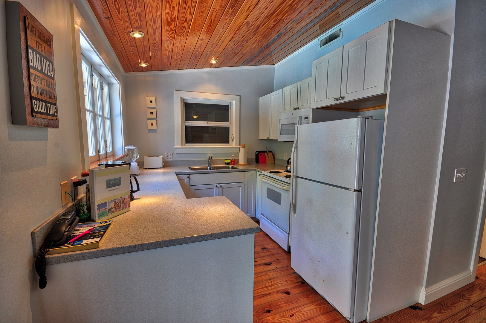 Kitchen Living Room Pete's Cottages Key West