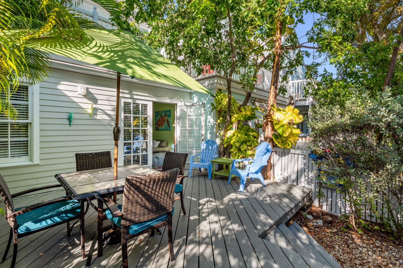Private Deck Shipyard Palms @ Truman Annex