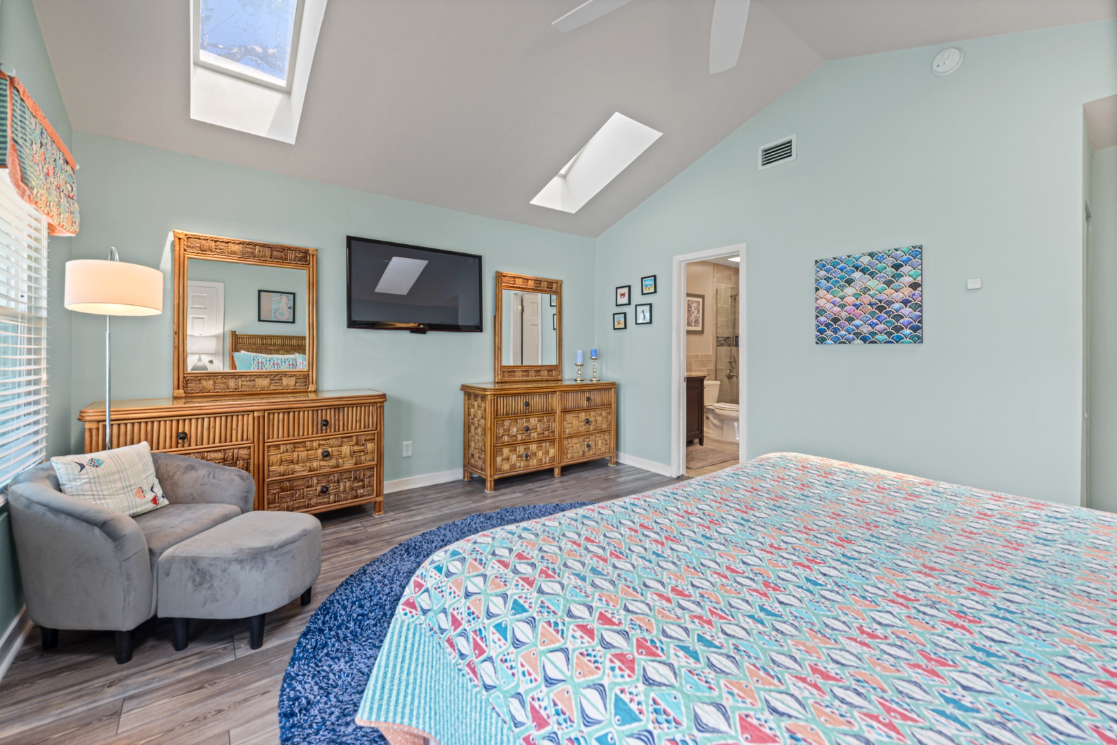 Paradise Place #5 @ Duval Square Primary Bedroom and Door to Ensuite