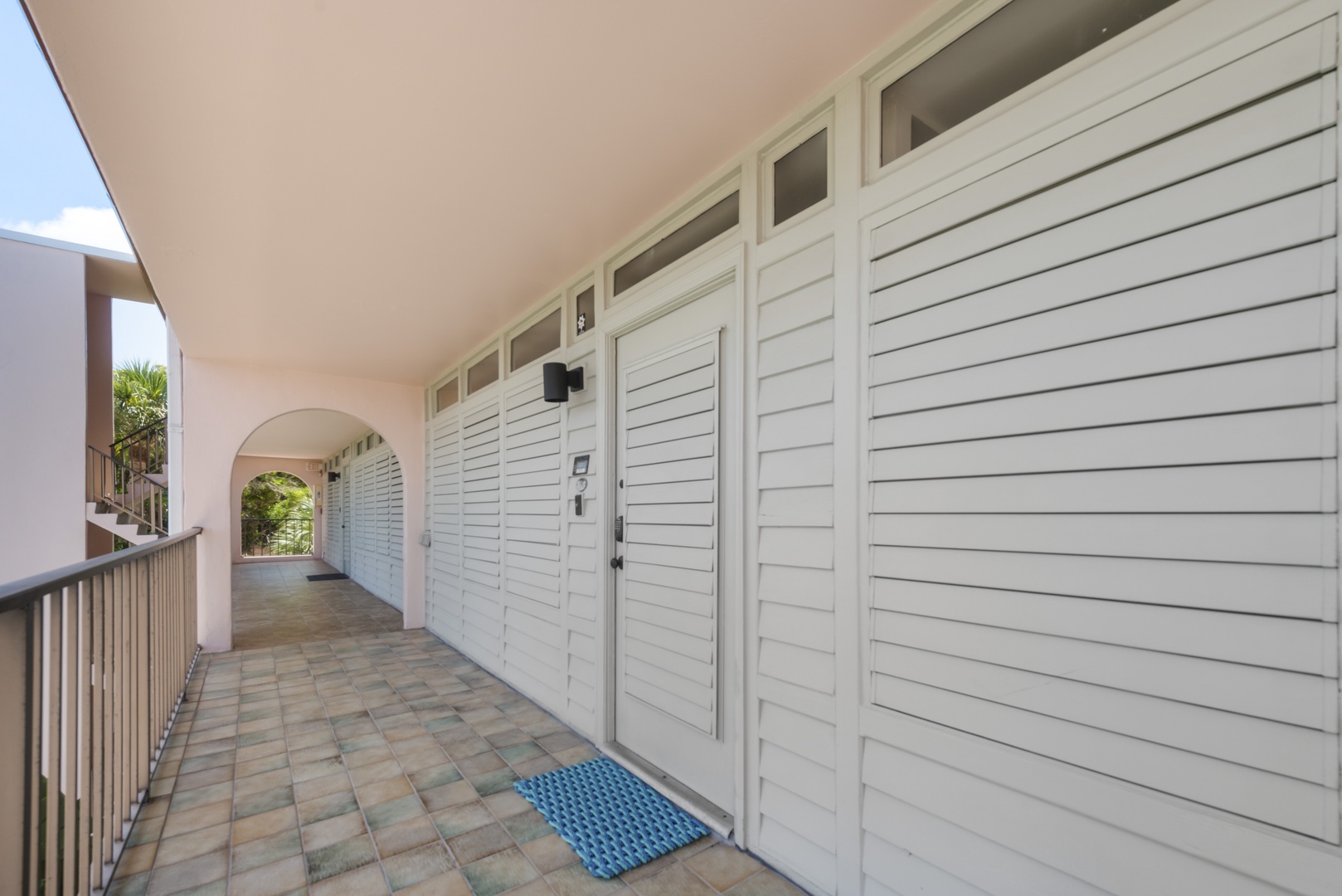 Key West Beach Club 304 Front Breezeway