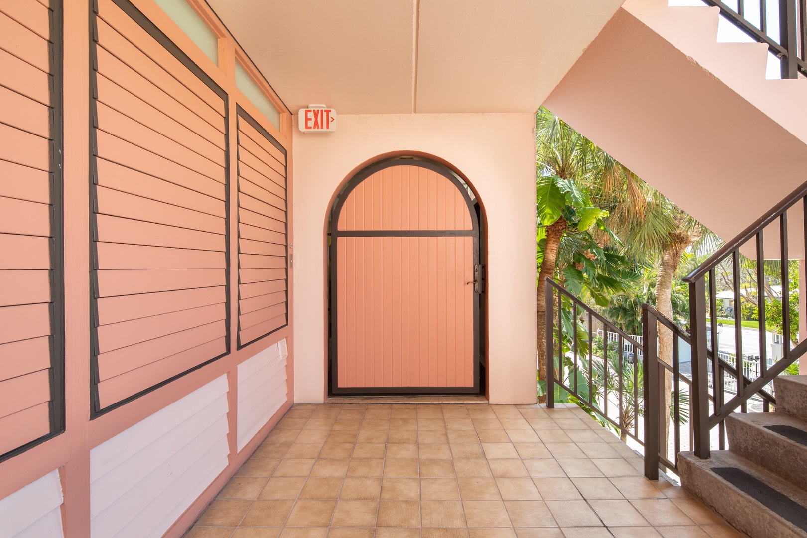 Key West Beach Club 206 Breezeway to Entrance