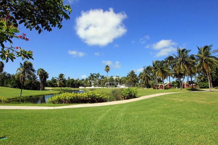 Golf Course Sanctuary Retreat @ Key West Golf Club
