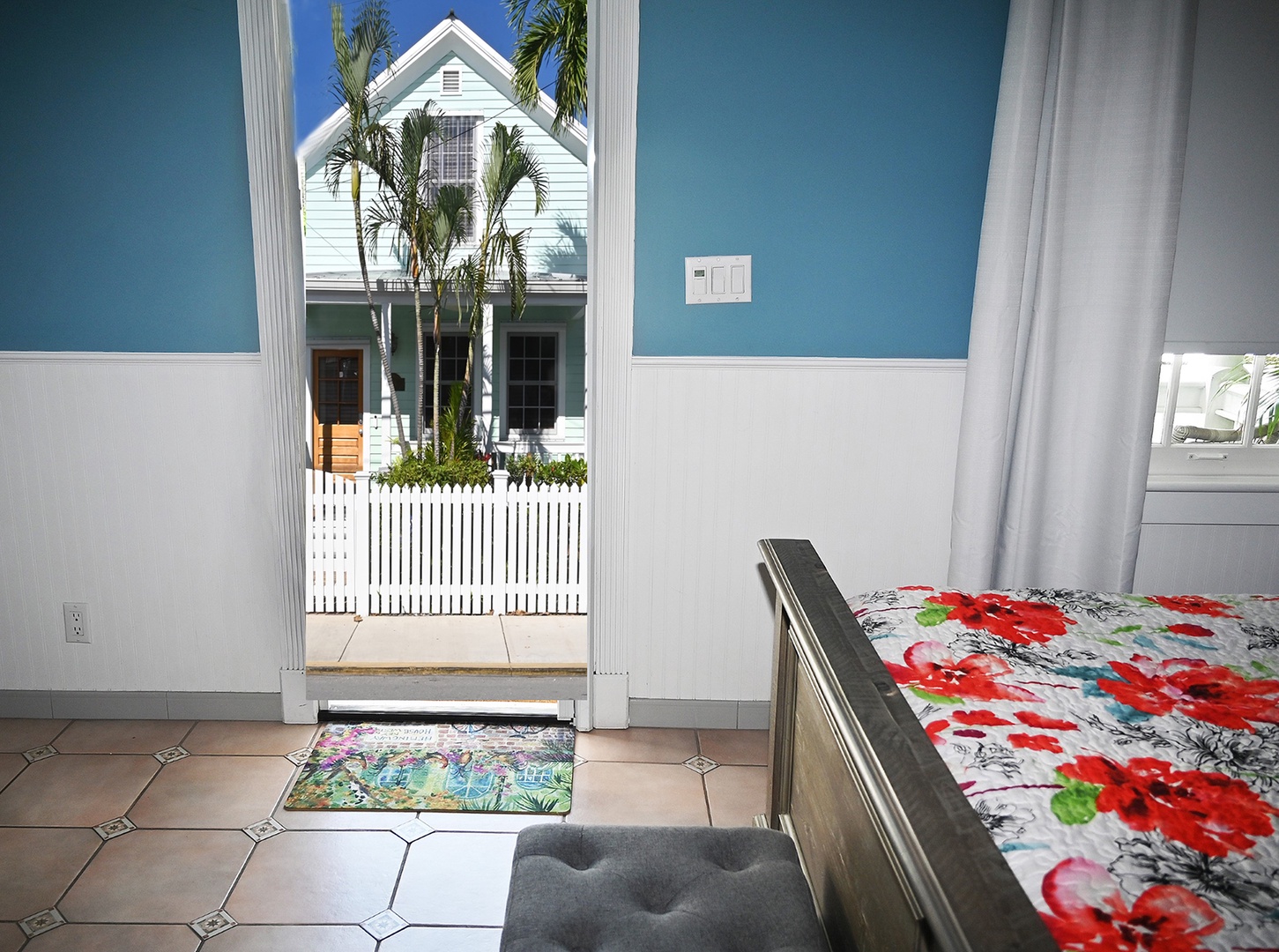 Olivia's Retreat Key West Front Bedroom