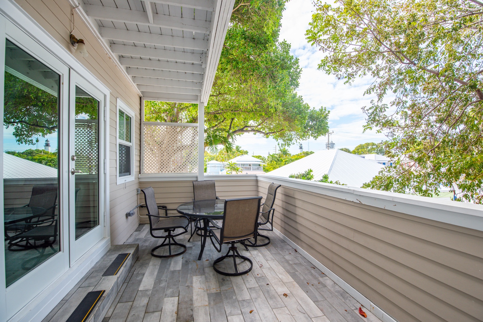 R1 Back deck_3