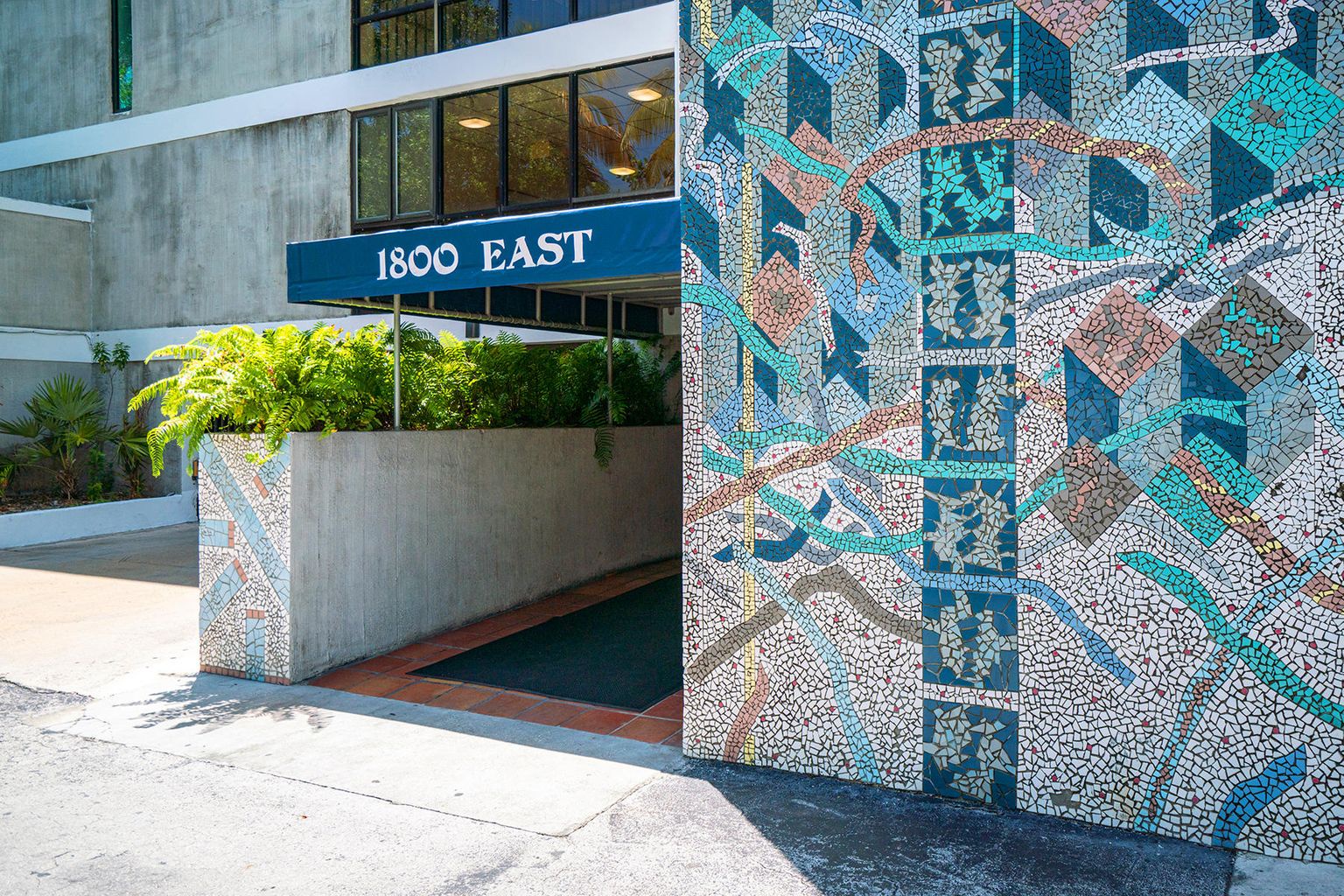 Lobby Entrance Key West's Crown Jewel at 1800 Atlantic