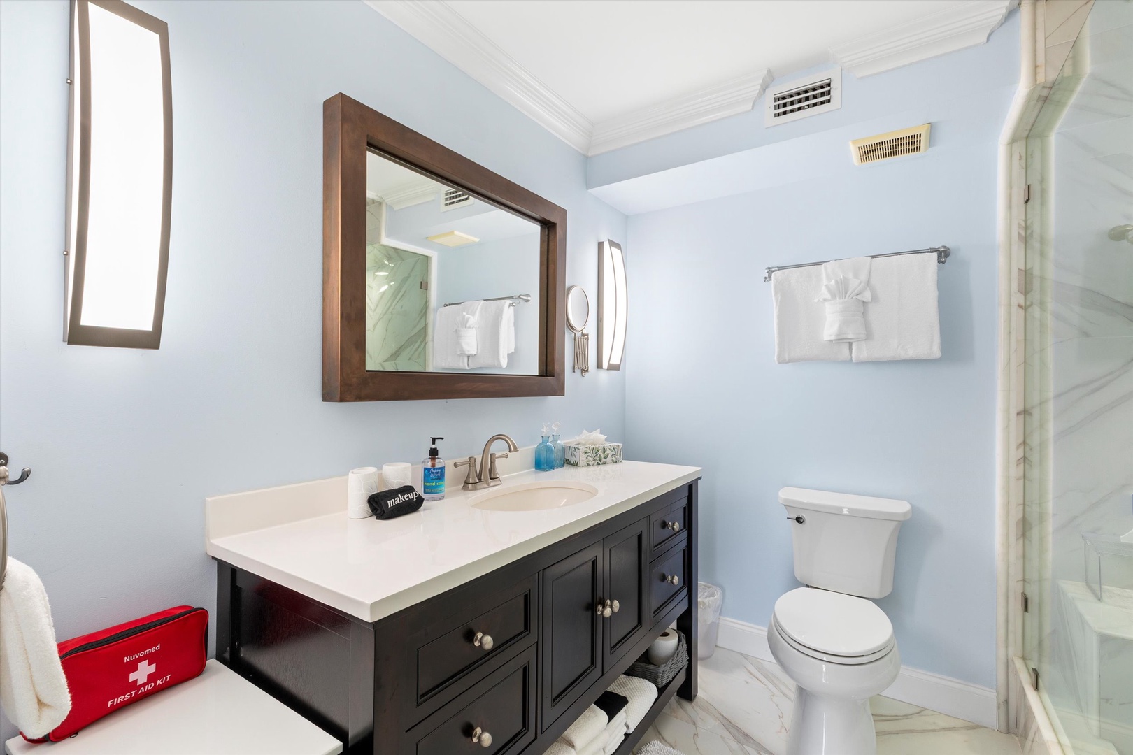 1st Full bathroom