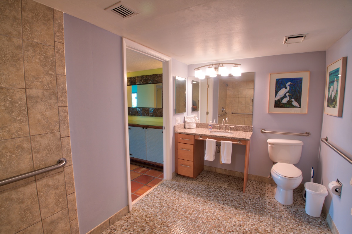 Main Bath Ensuite Vista Fresco at 1800 Atlantic Key West