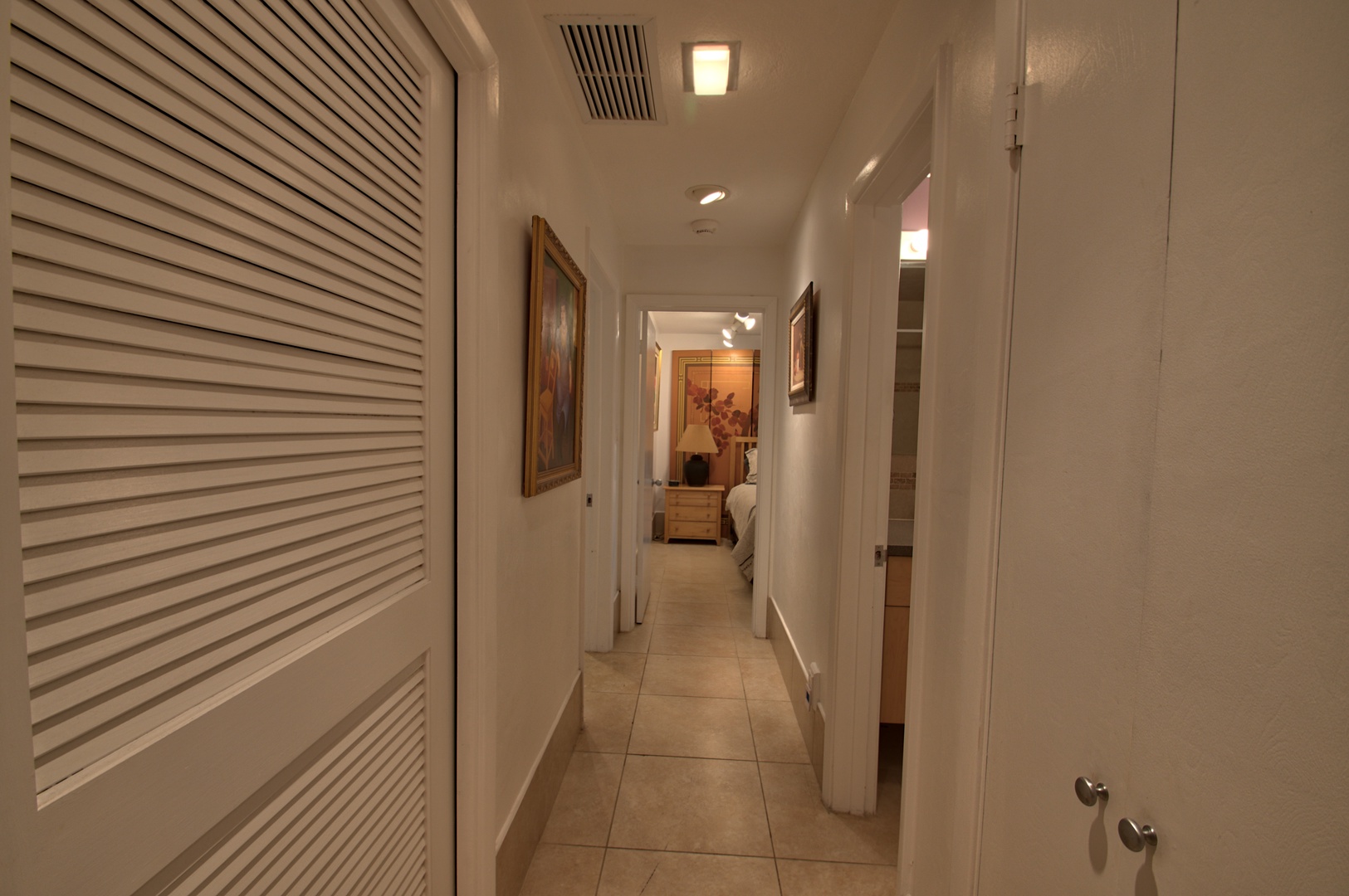 Hallway Villa de Palmas Key West