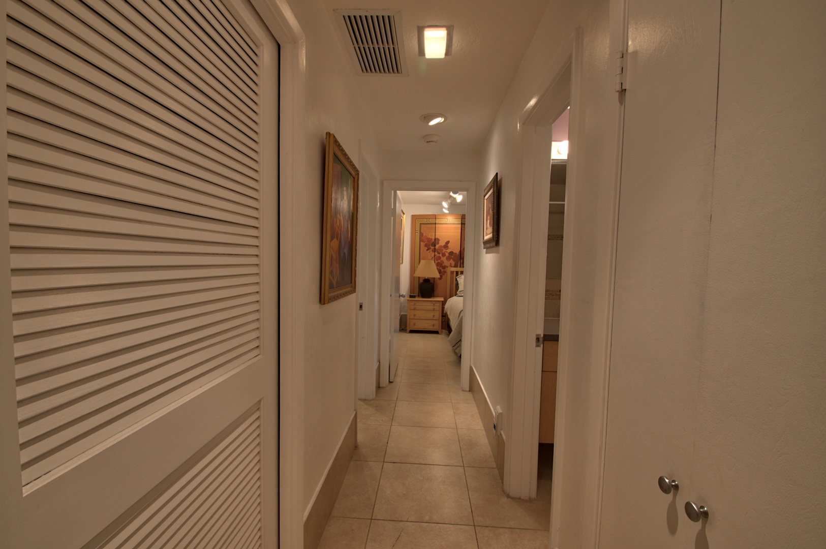 Hallway Villa de Palmas Key West