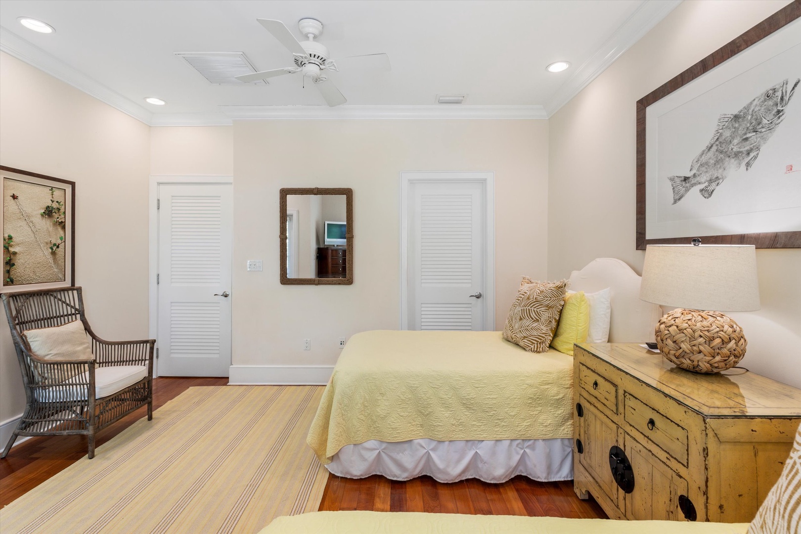 3rd bedroom - 2 Twins - upstairs