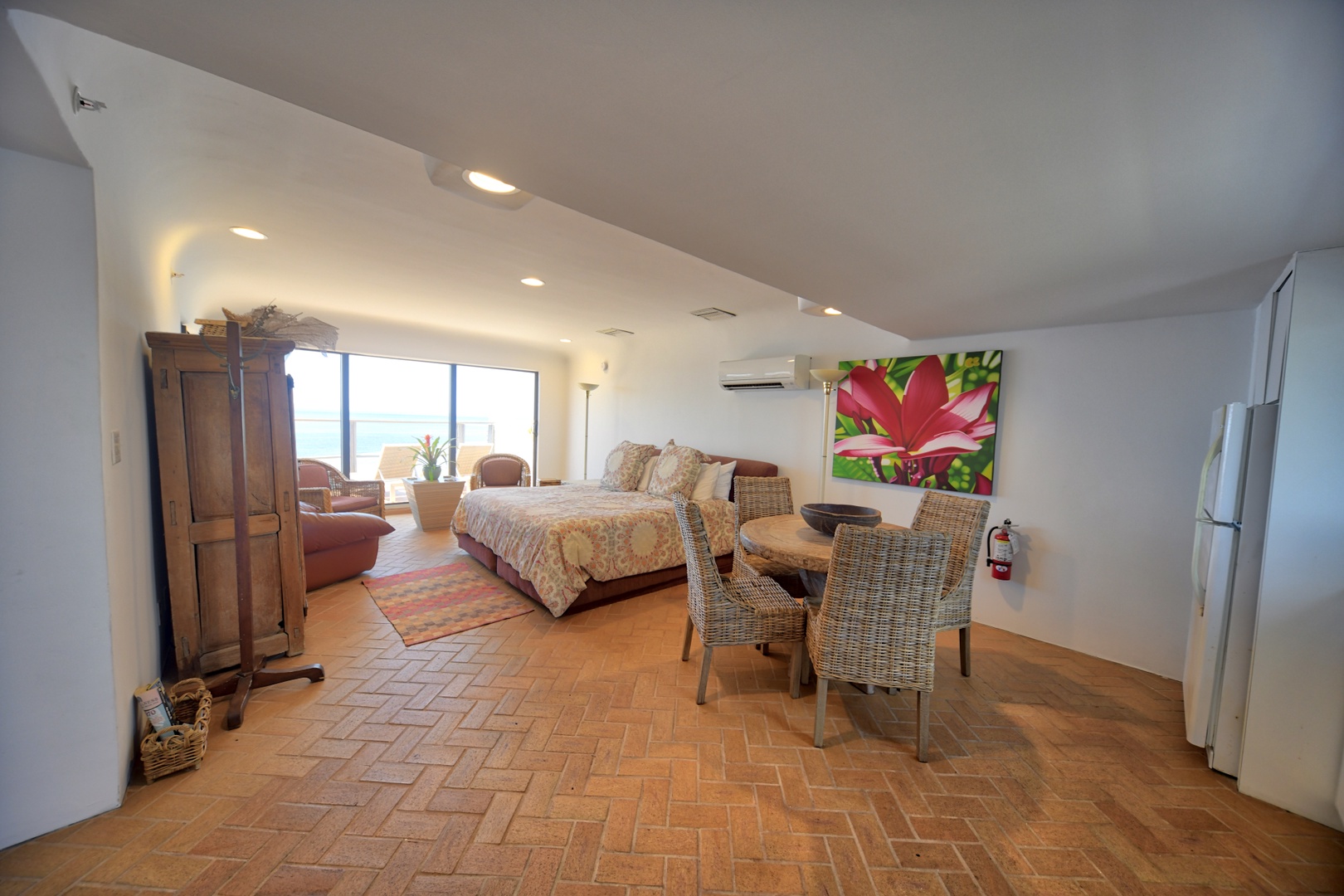 Inside Open Concept Casa Atlantica Studio