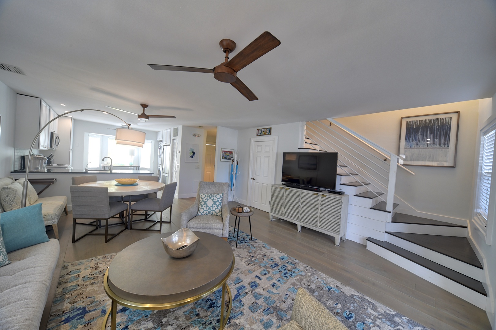 Living, Dining and Kitchen Villa Serena @ Duval Square