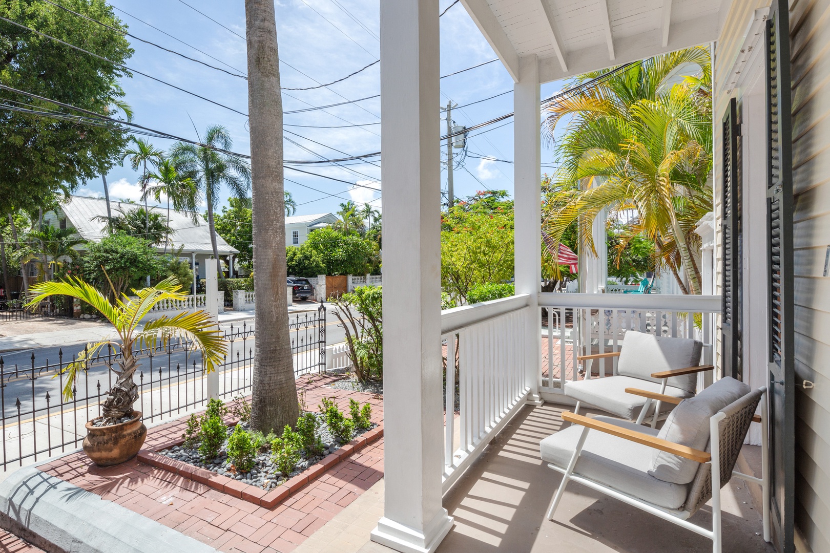 Front Porch Mansion @ The Watson House