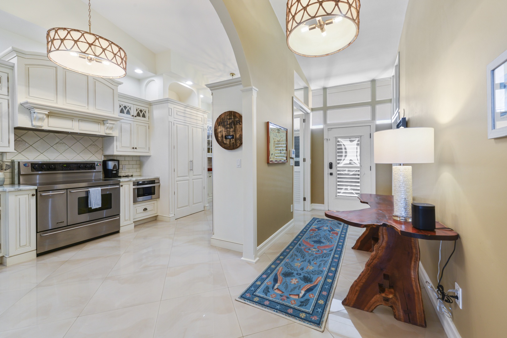 Key West Beach Club Paradise Penthouse #401 Entry Hallway and Kitchen