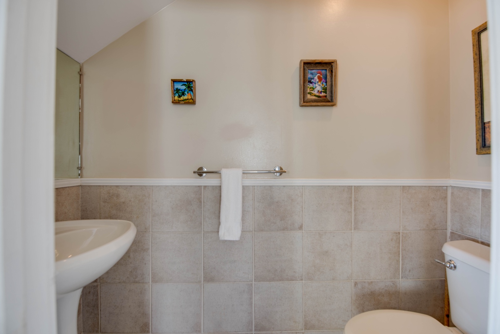 R1 HalfBath_1