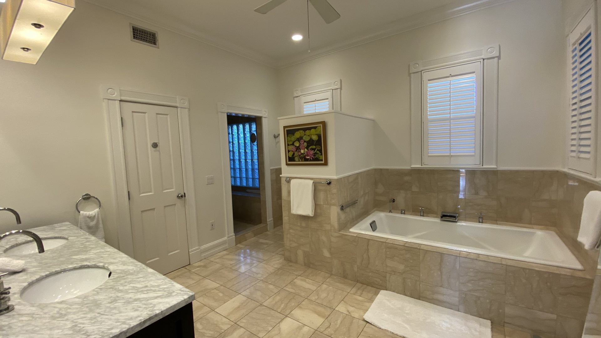 Villa Bella Key West Main Bath Ensuite