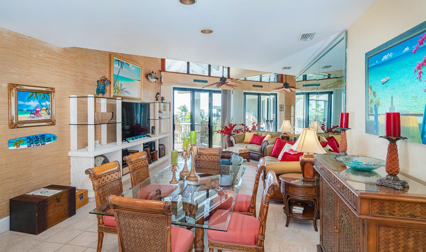 Dining Living Area Key West's Crown Jewel at 1800 Atlantic