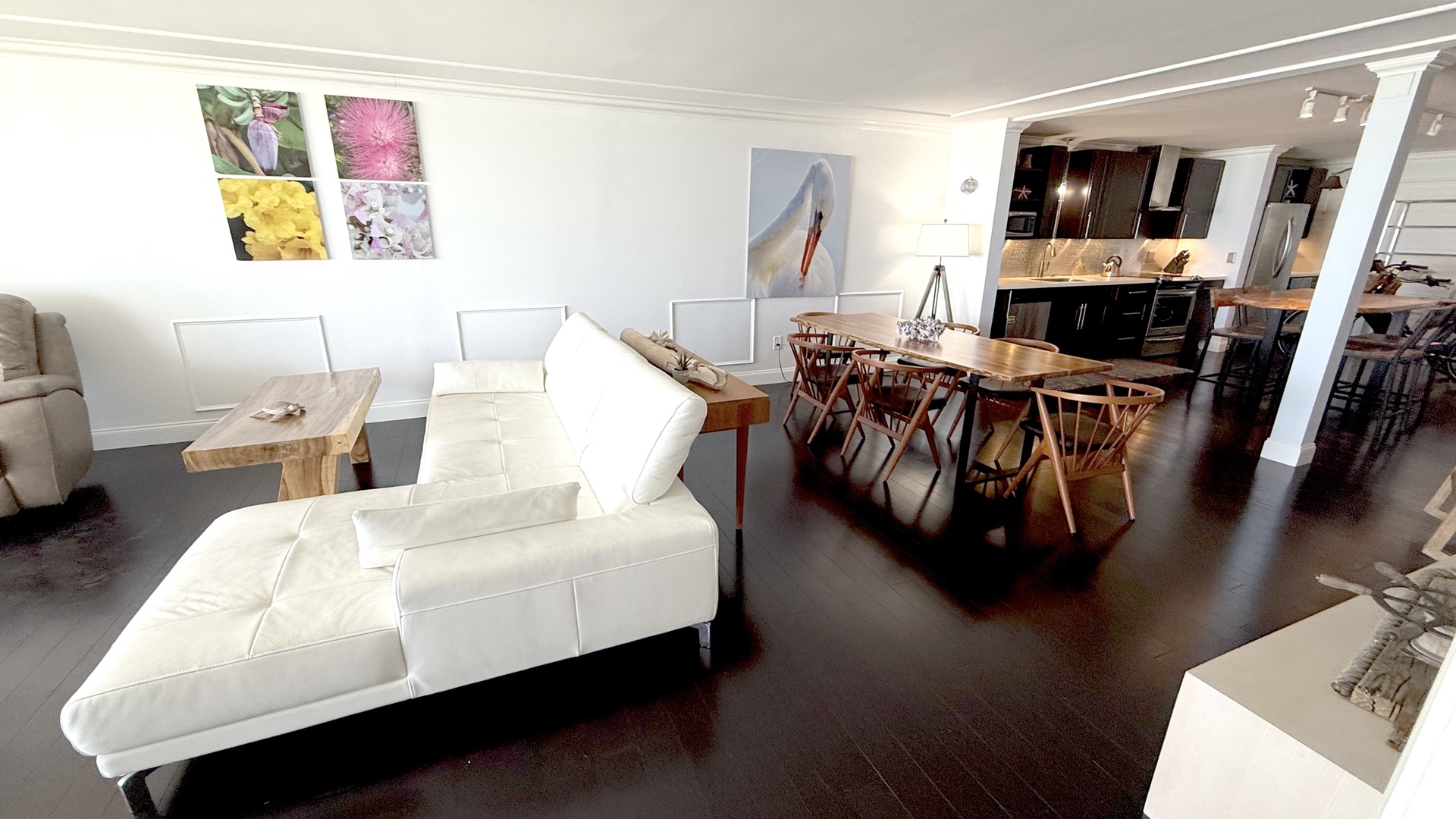 Living Area 2