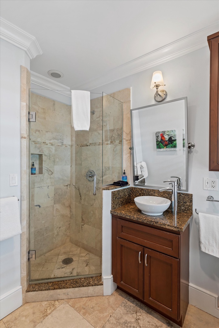 Ensuite bathroom downstairs - shower only