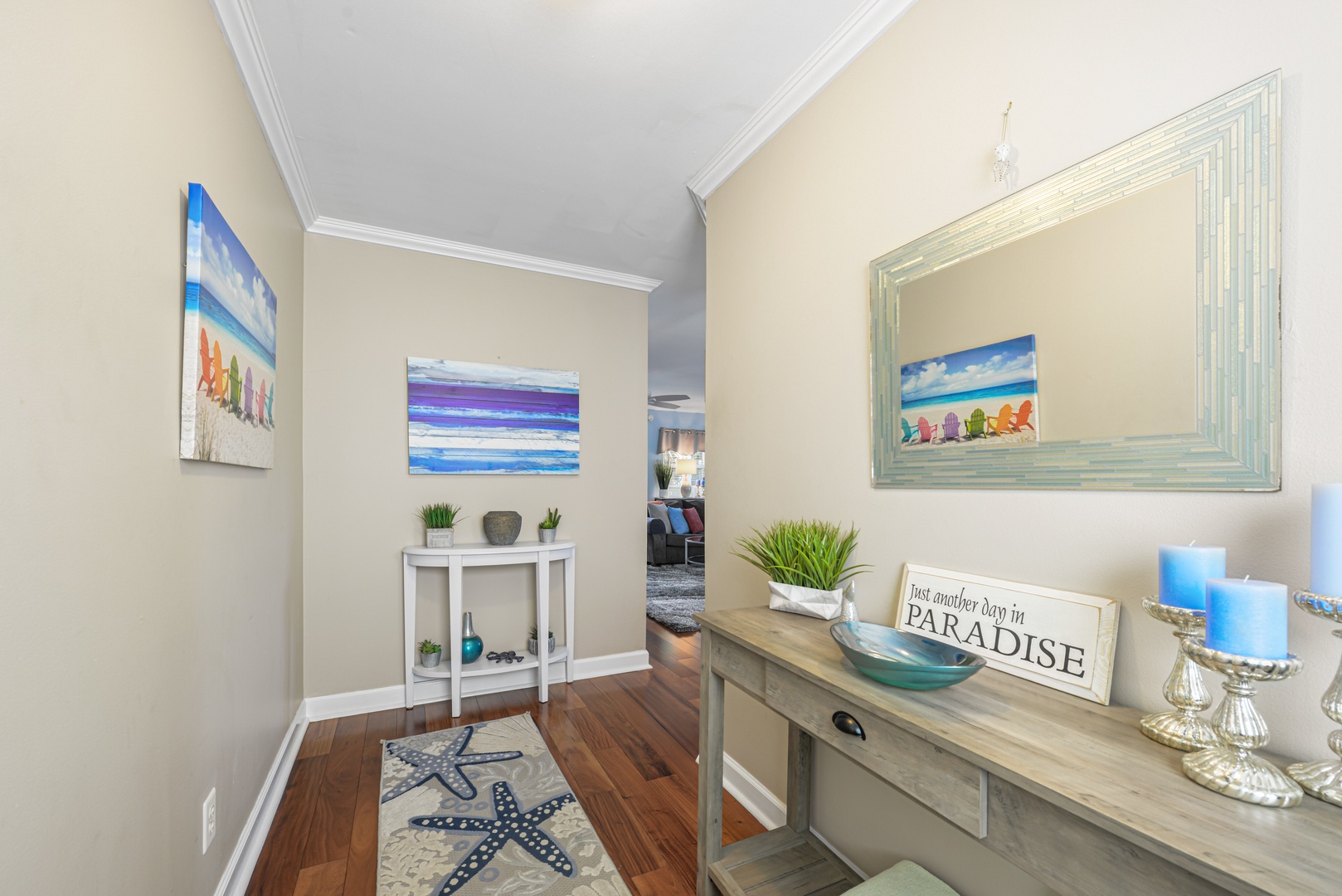 Paradise Place #5 @ Duval Square Entryway Looking In