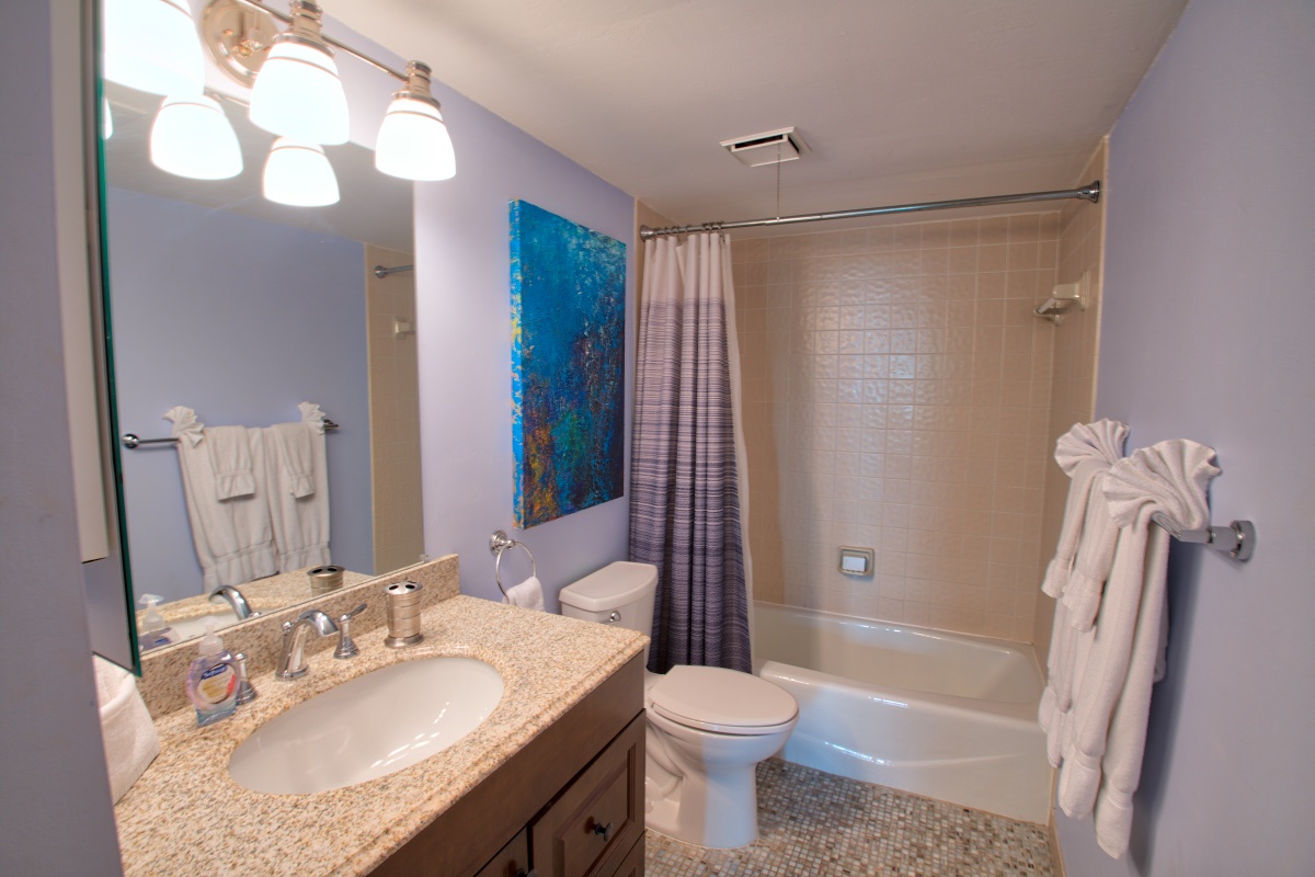 2nd Bath Vista Fresco at 1800 Atlantic Key West