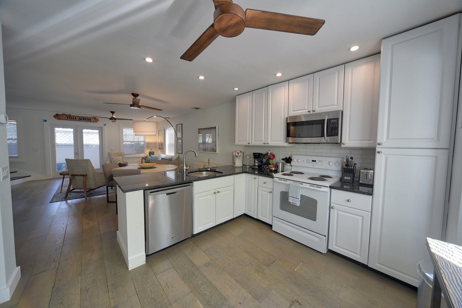 Kitchen Villa Serena @ Duval Square
