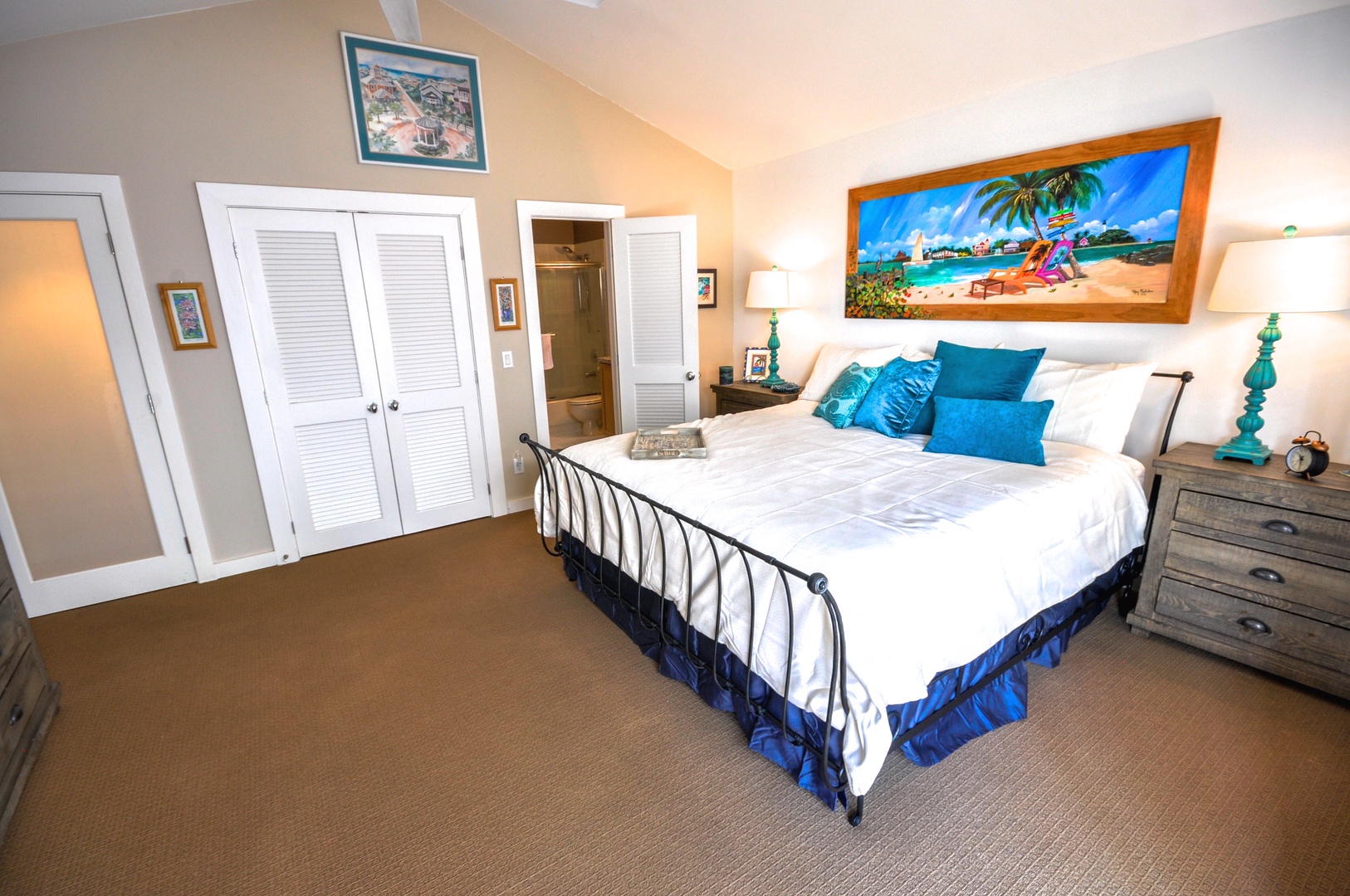 Duval Square Delight Main Bedroom