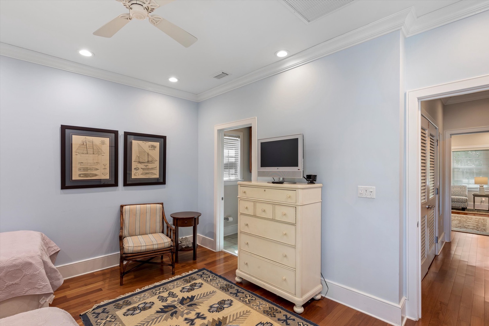 3rd bedroom - 2 Twins - upstairs