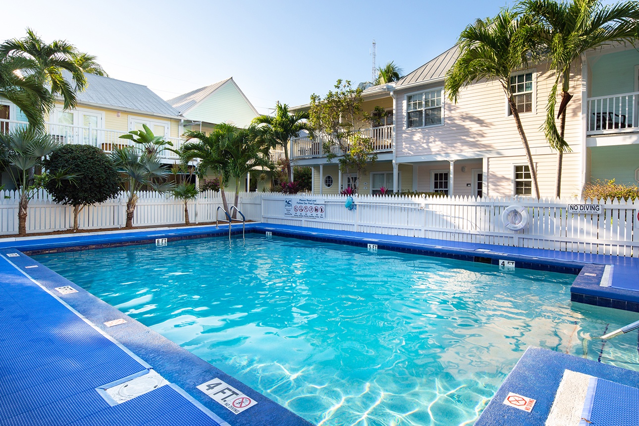 Pool Shipyard Palms @ Truman Annex Key West