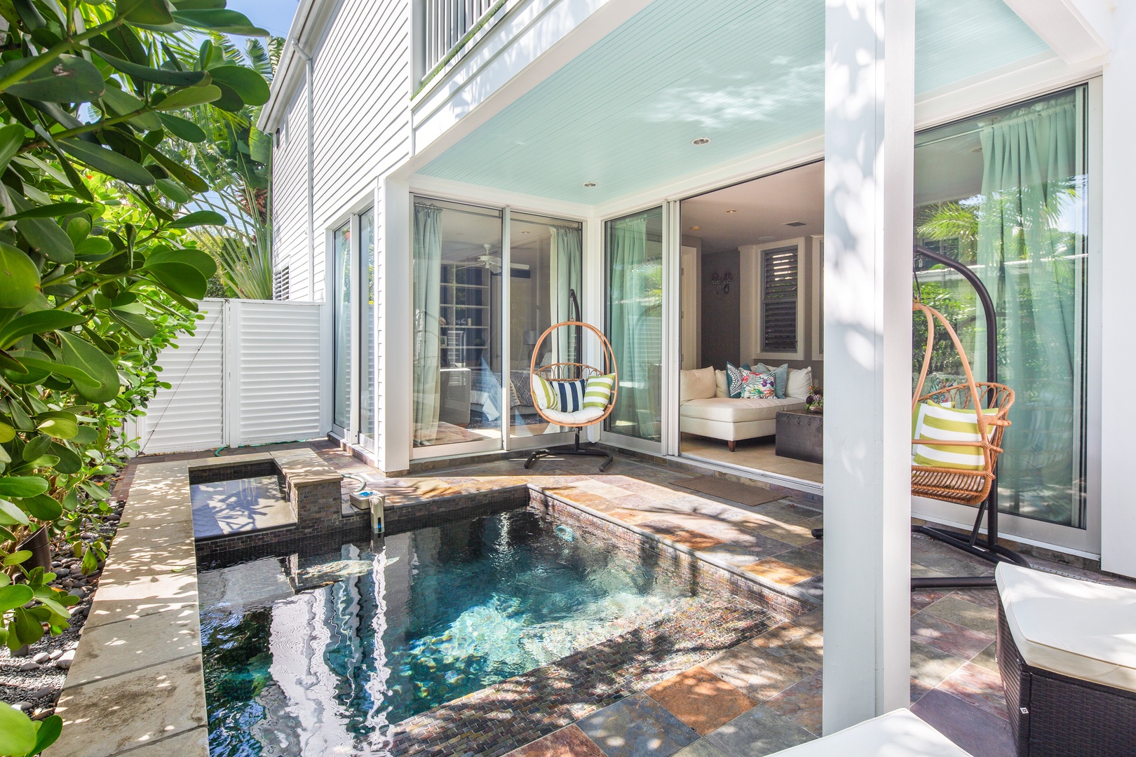 Pool and Covered Patio Tucked Away! Key West