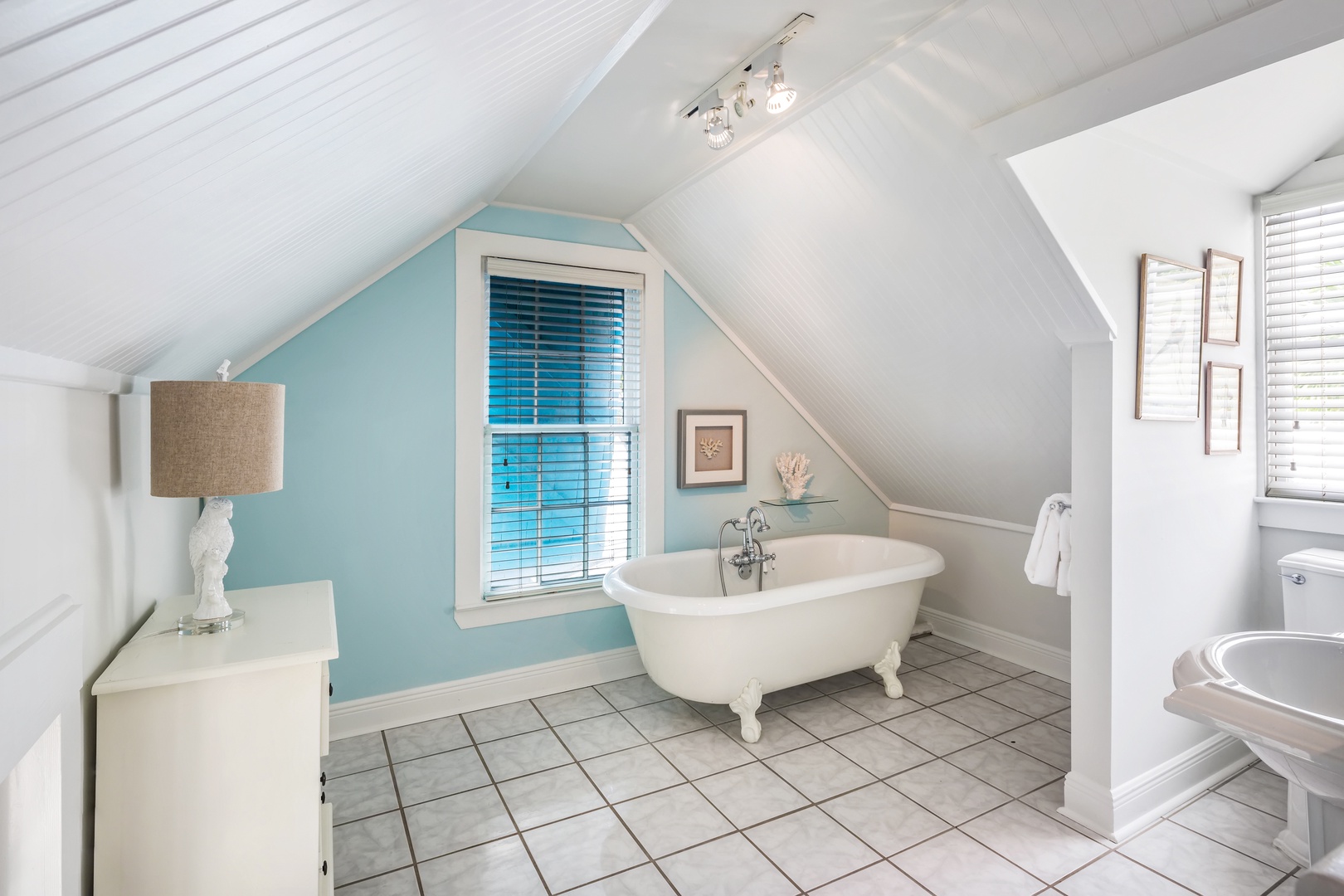 Bath Upstairs Suite Bahama Dreams Key West