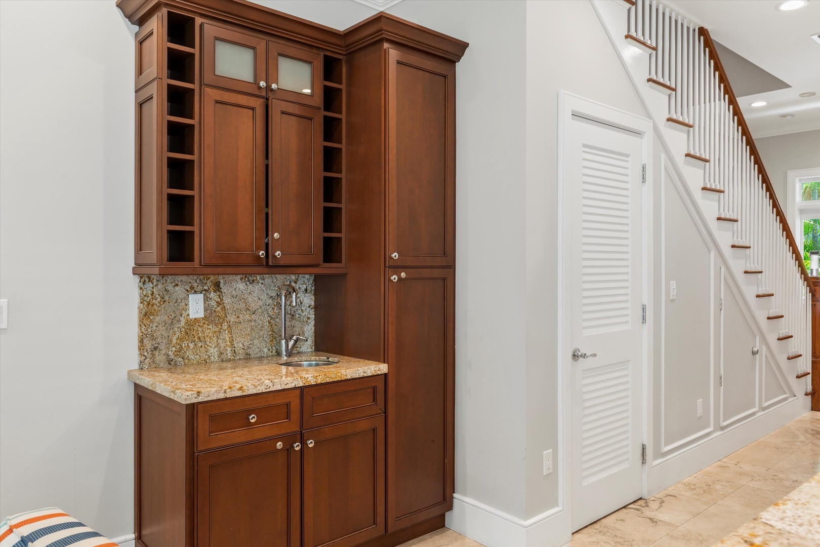 Wet bar