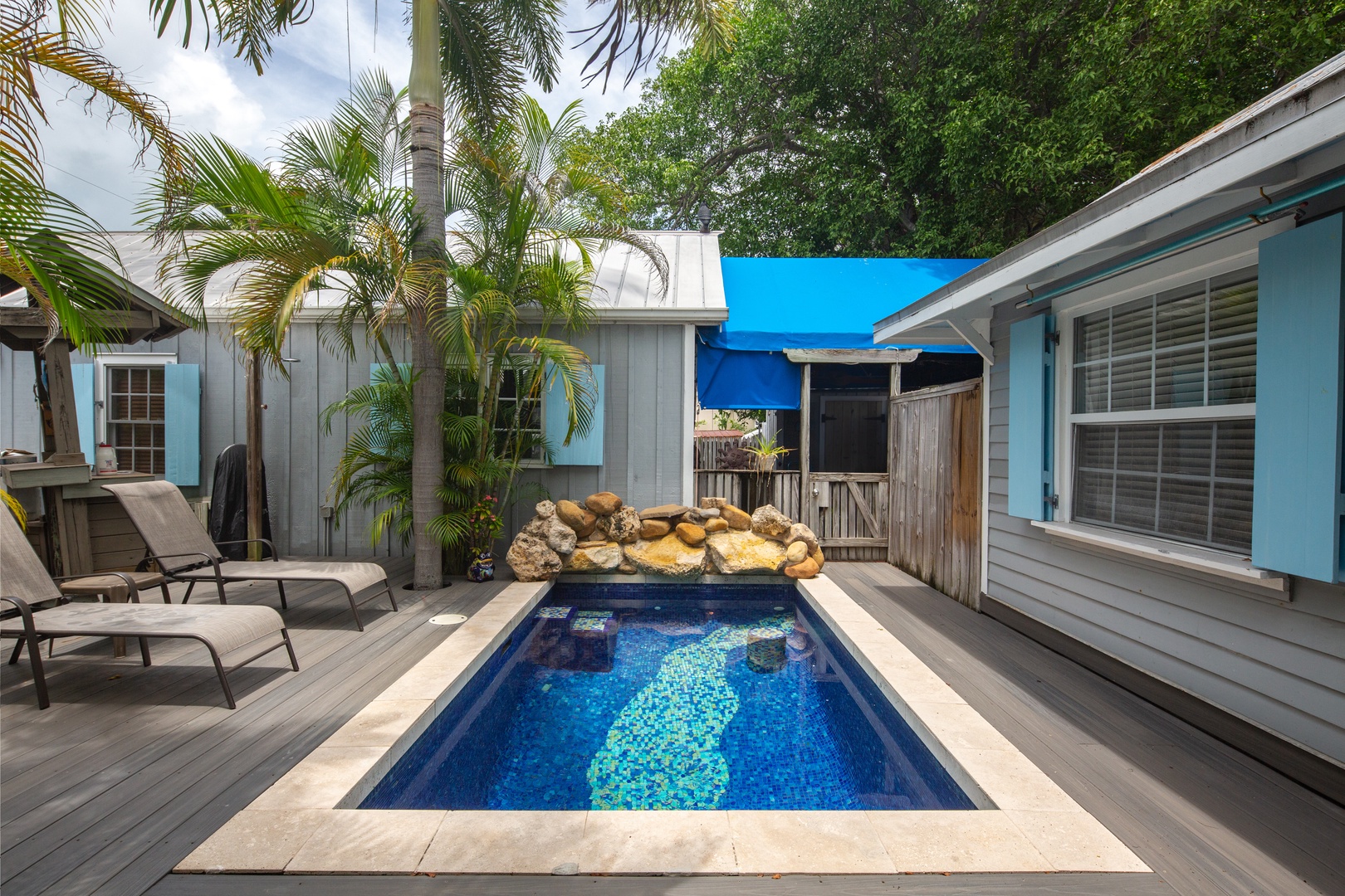 Shared Pool Bahama Dreams Key West