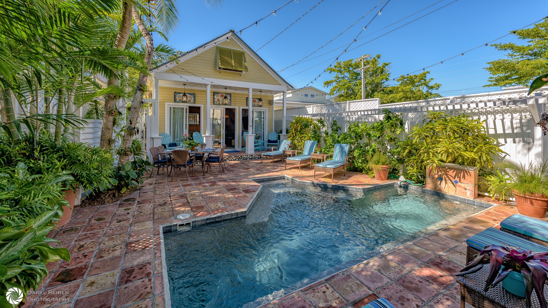 Private Pool, Patio and Dining Pilar's Secret Key West