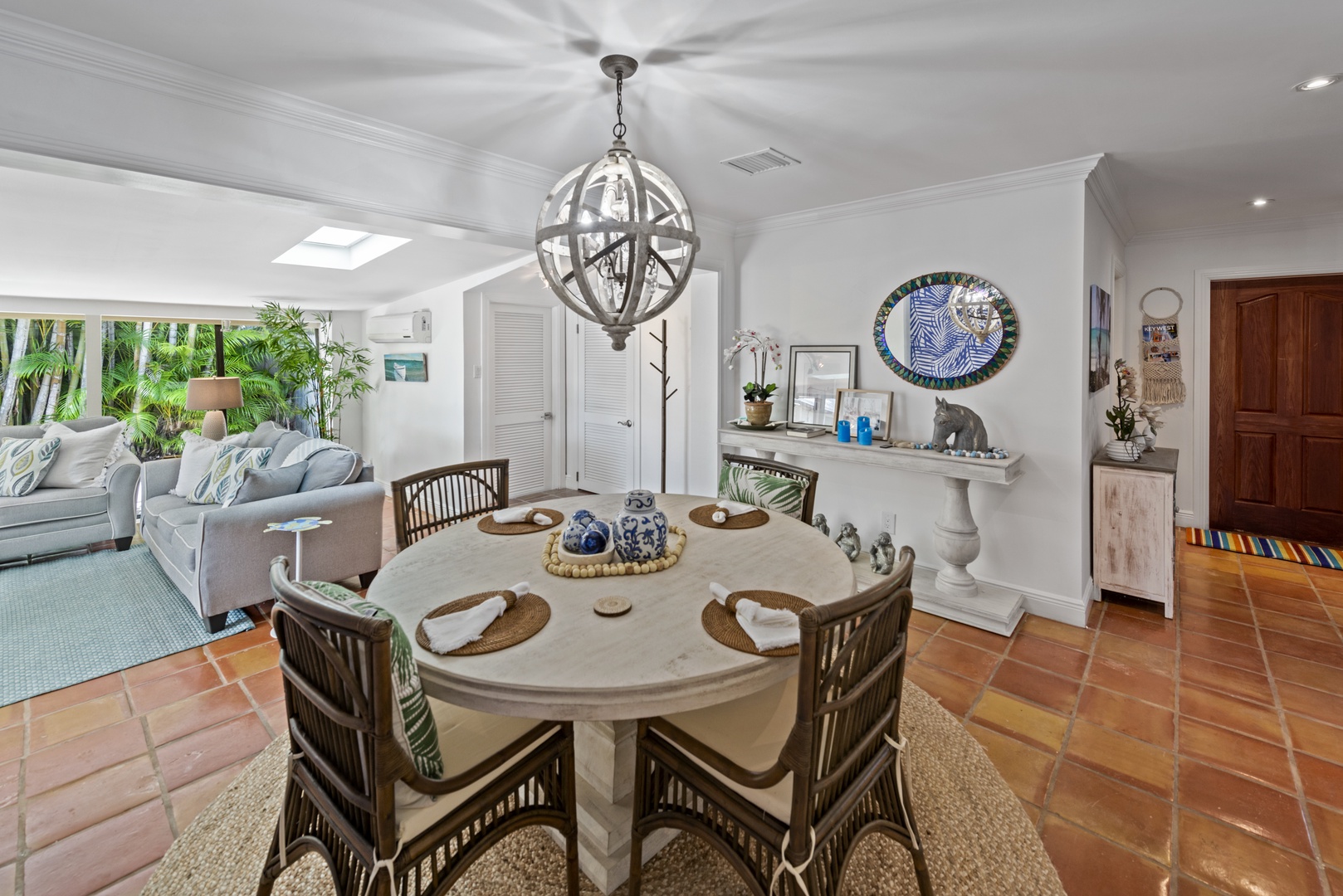 Flagler's Folly Key West Dining & Living