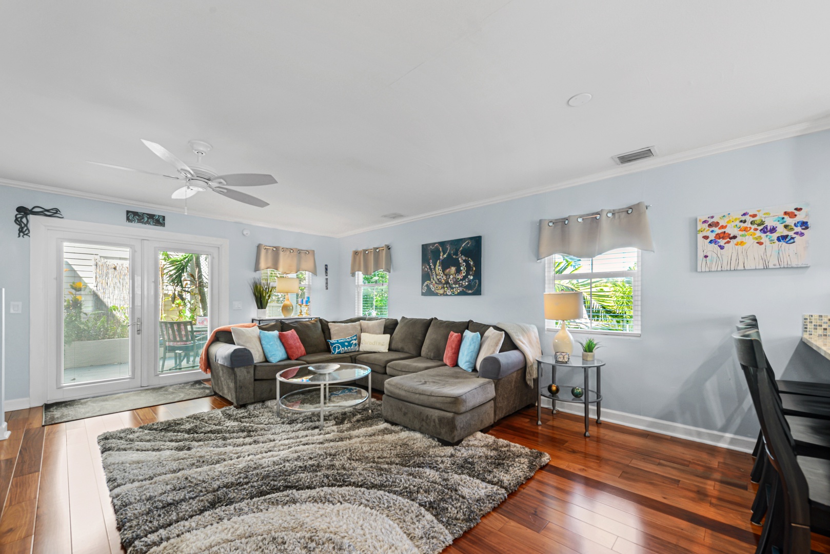 Paradise Place #5 @ Duval Square  Living Room