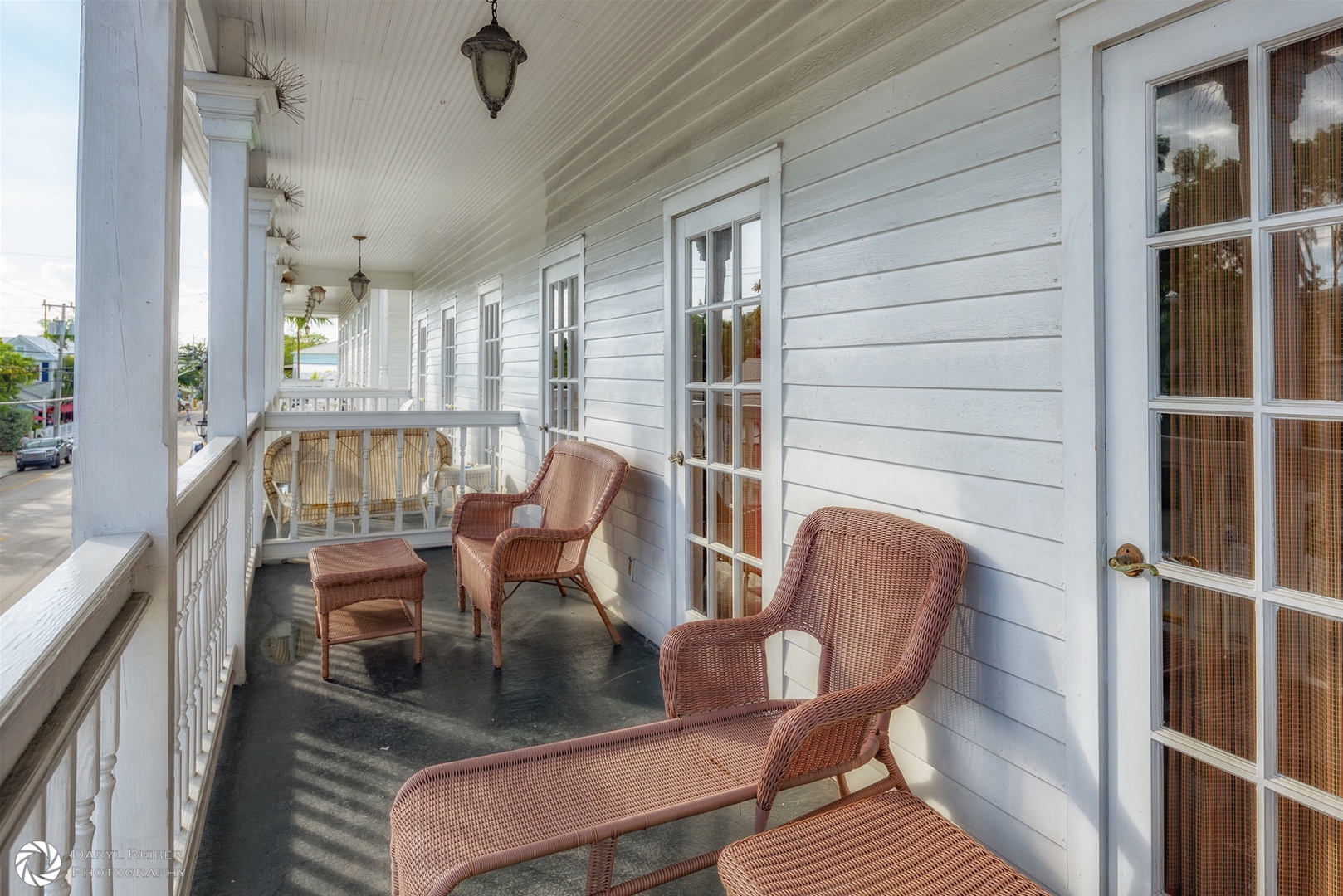 Balcony with seating