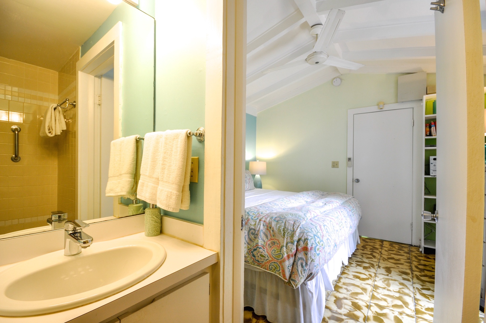 Ensuite Bathroom Ann Street Cottage Key West