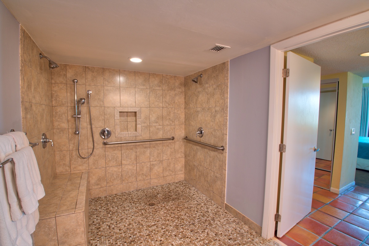 Main Bath Ensuite Vista Fresco at 1800 Atlantic Key West