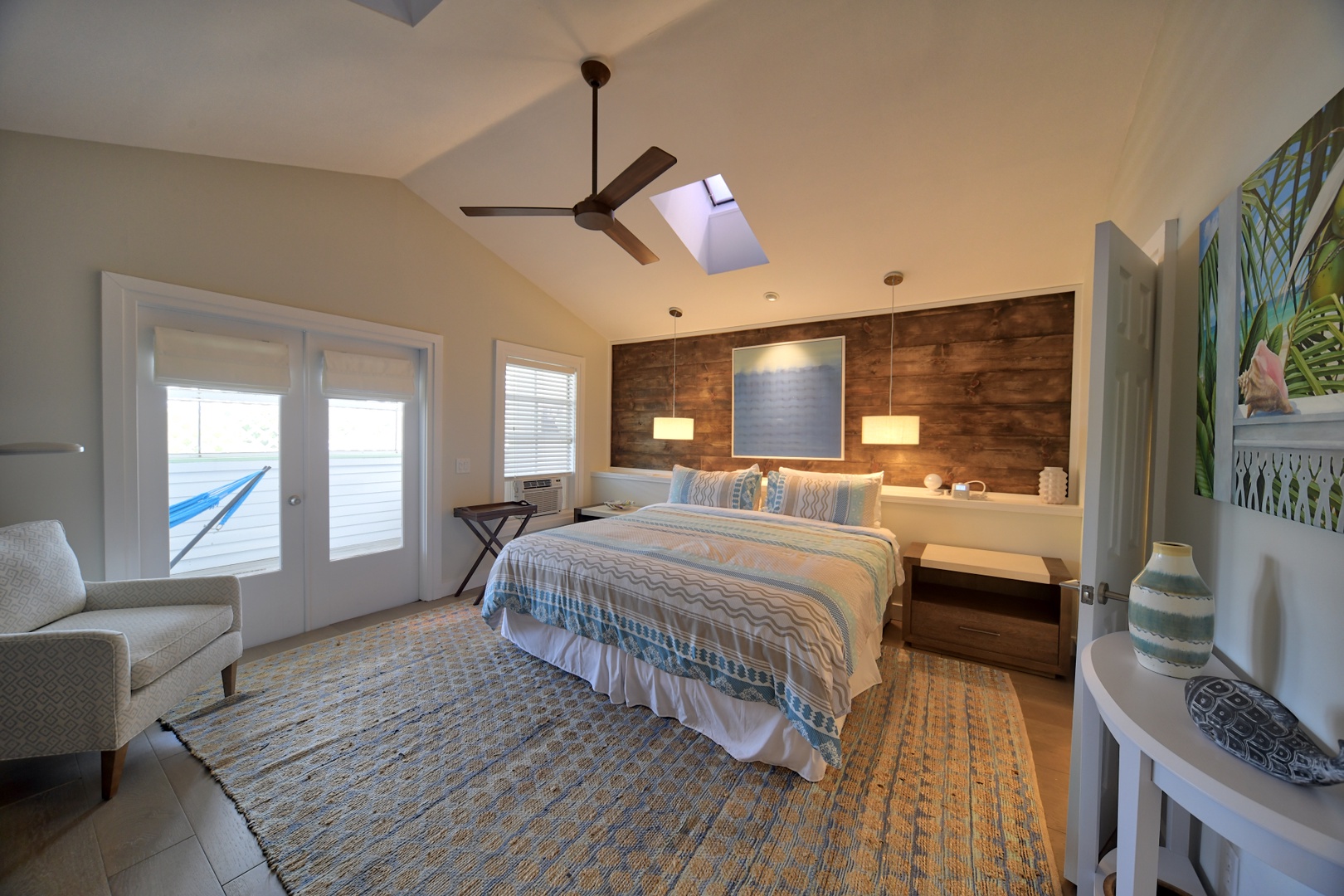 Main Bedroom Villa Serena @ Duval Square