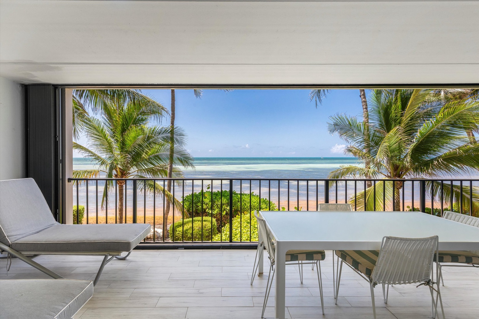 Beach Club Tranquil Seas- Balcony view