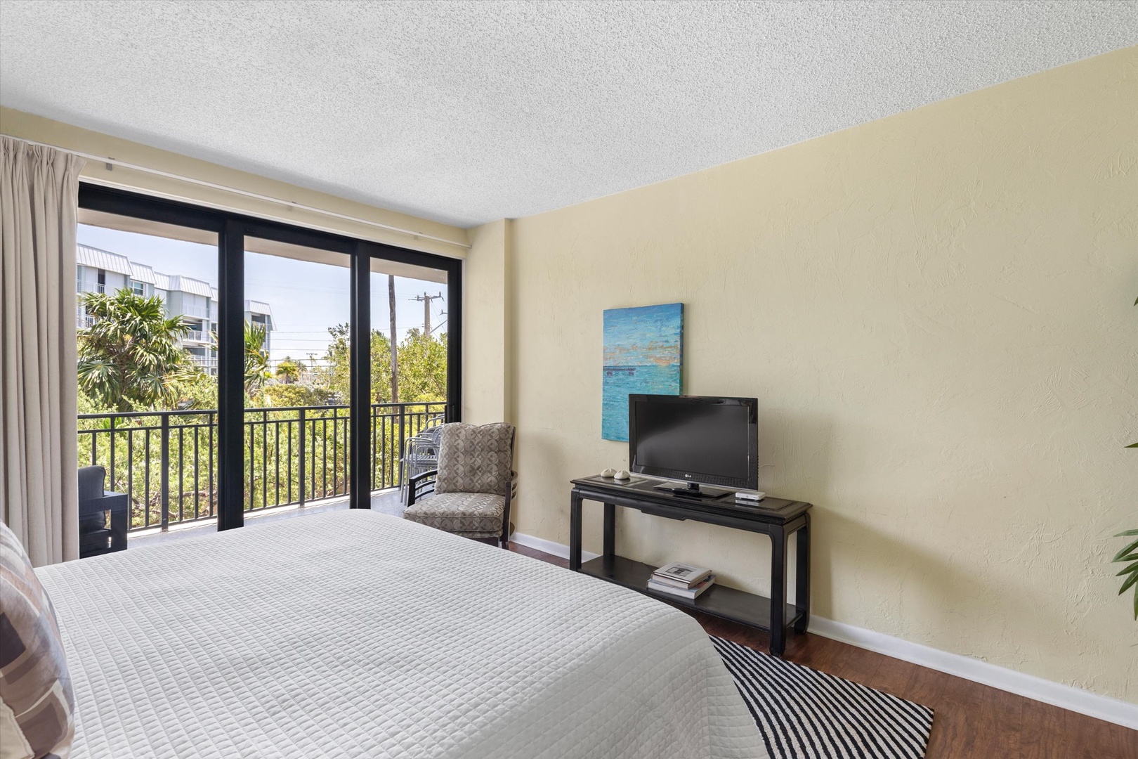 1st bedroom
